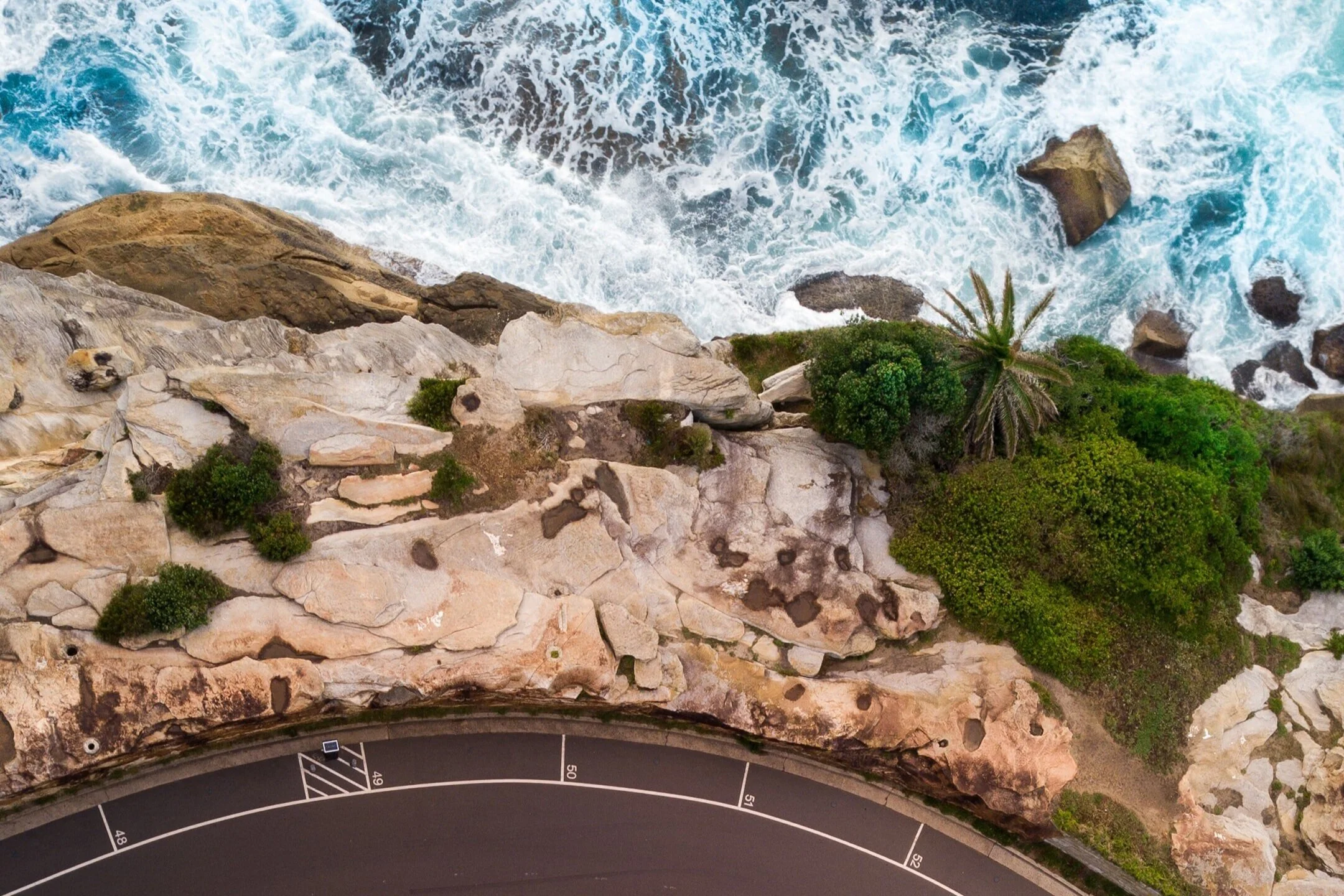 Aerial view of Bronte Road at clifftop