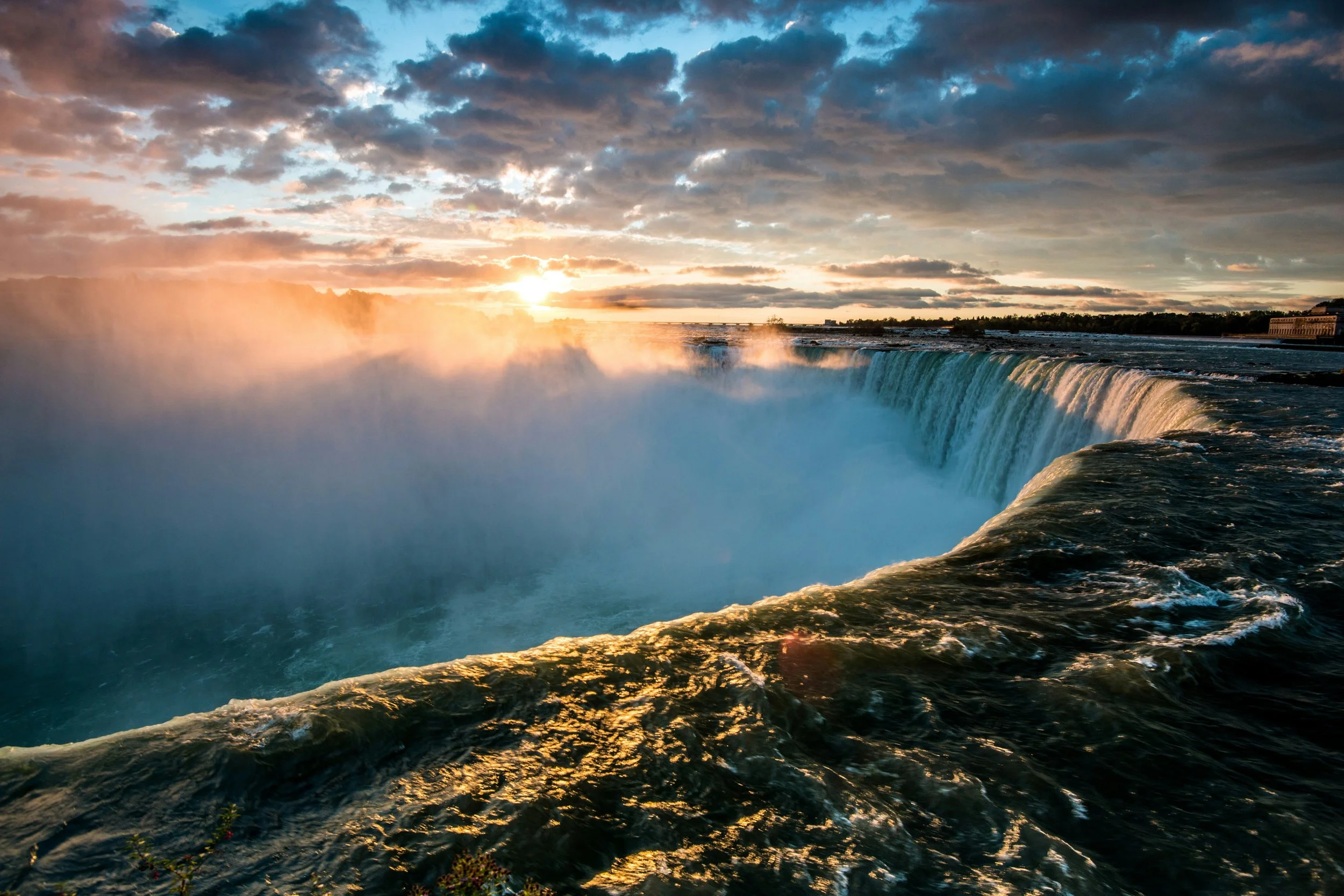 Niagara Falls in Western New York's Buffalo-Niagara Region, symbolizing flow, change, and continuity in integrative, evidence-based therapy.