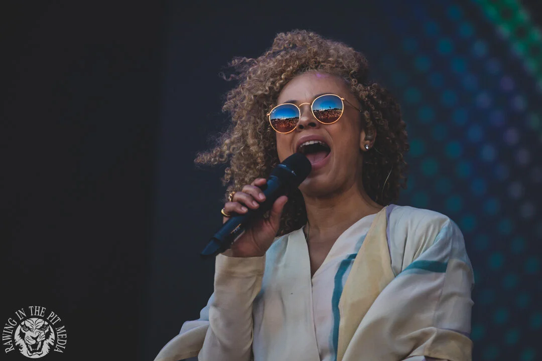 SNEAKY SOUNDSYSTEM-8.jpg