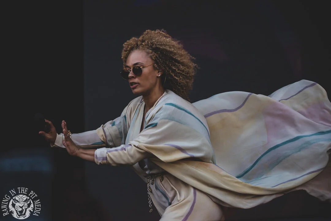 SNEAKY SOUNDSYSTEM-32.jpg