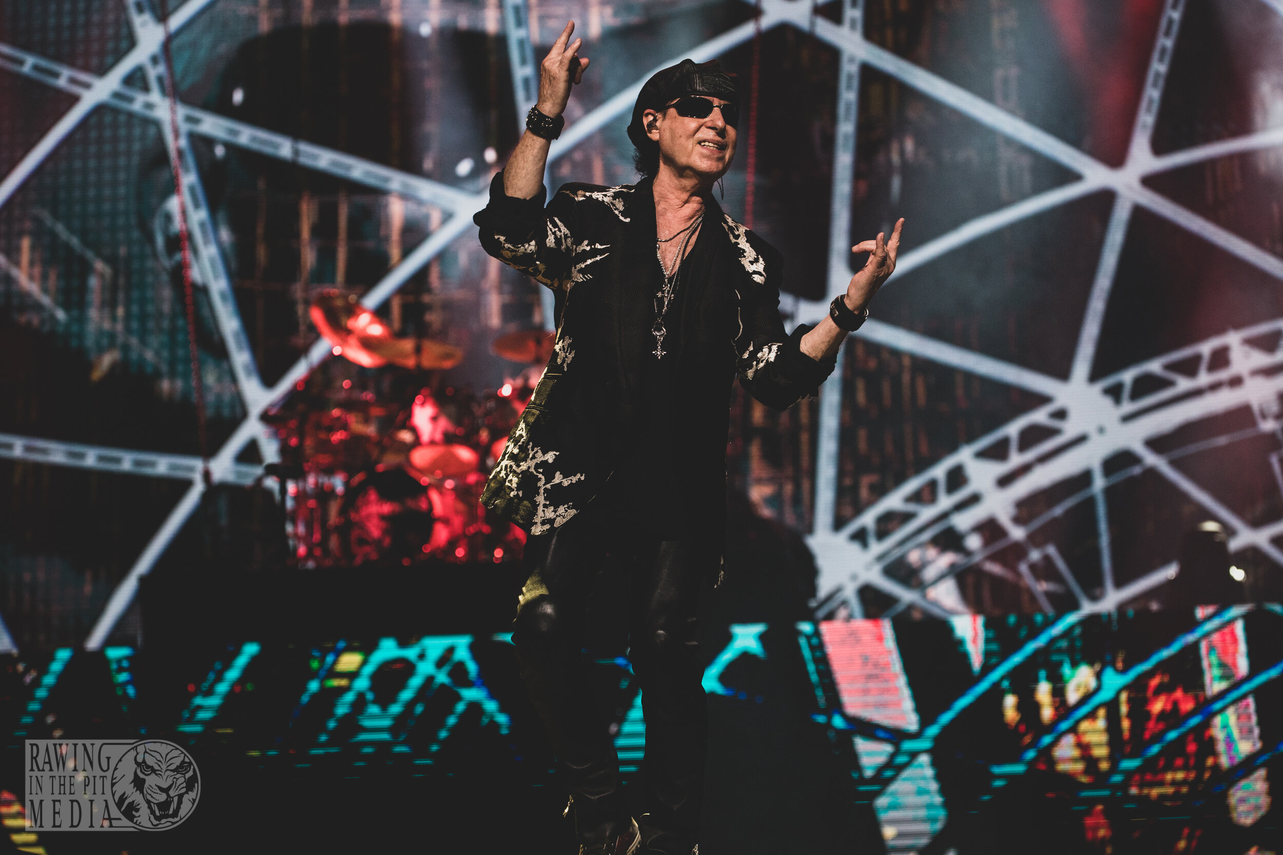 Scorpions (90 of 97).jpg