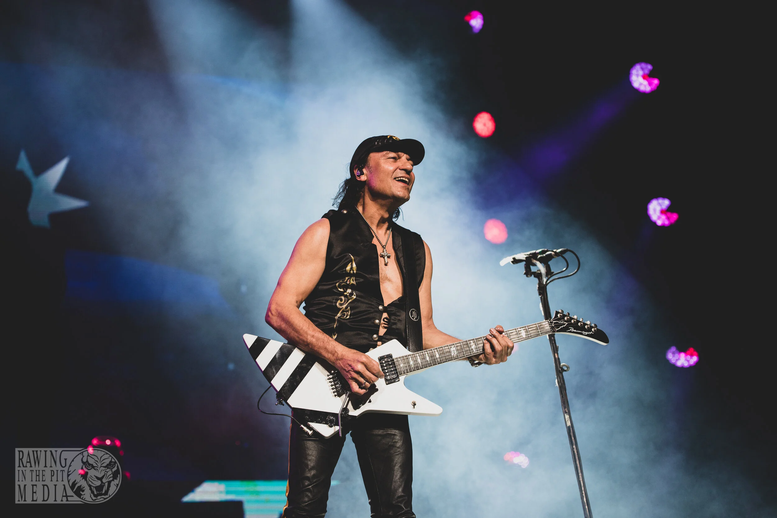 Scorpions (44 of 97).jpg