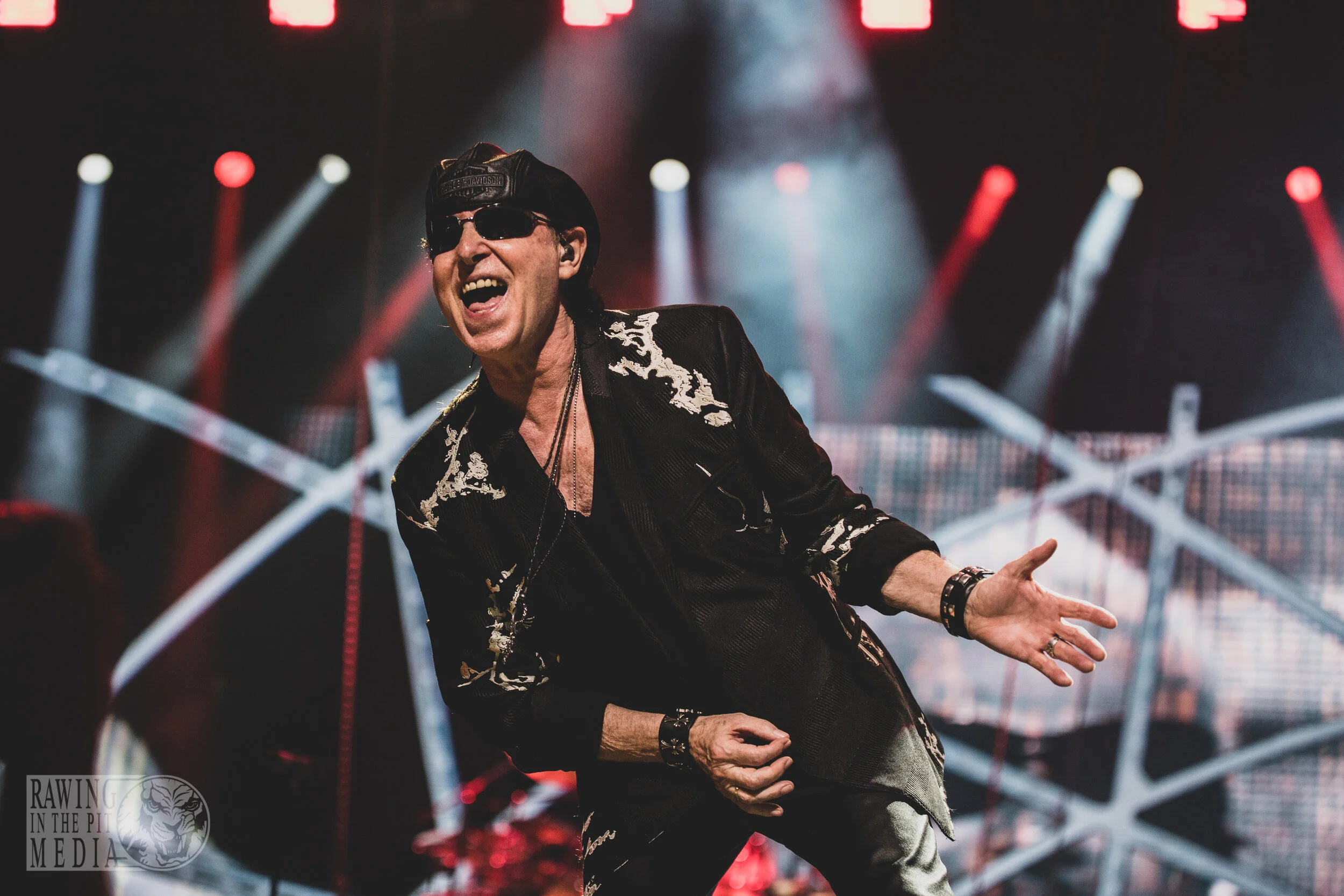 Scorpions (93 of 97).jpg