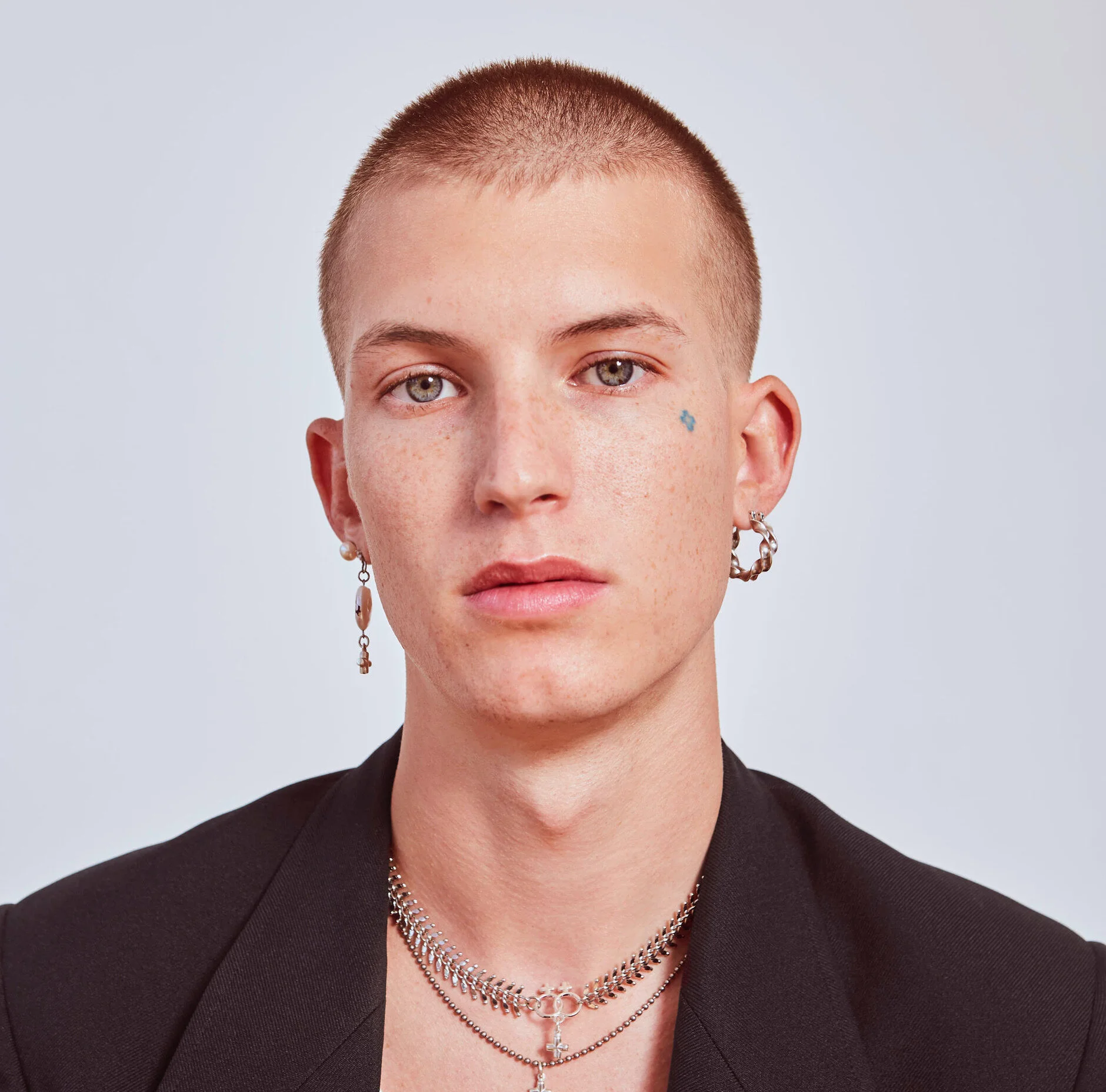 GUS DAPPERTON.jpg