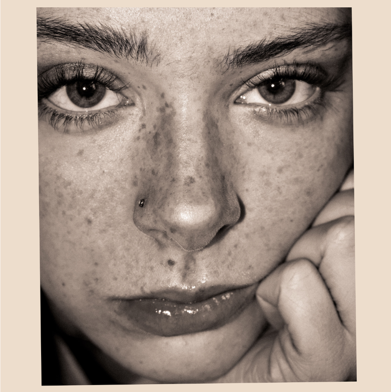 Holly Humberstone shares performance of new single 'Vanilla (Stairwell Version)’