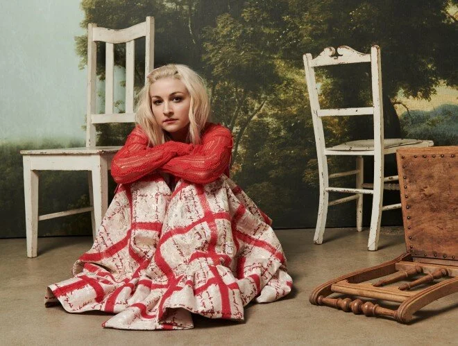 KATE MILLER-HEIDKE 1.jpg