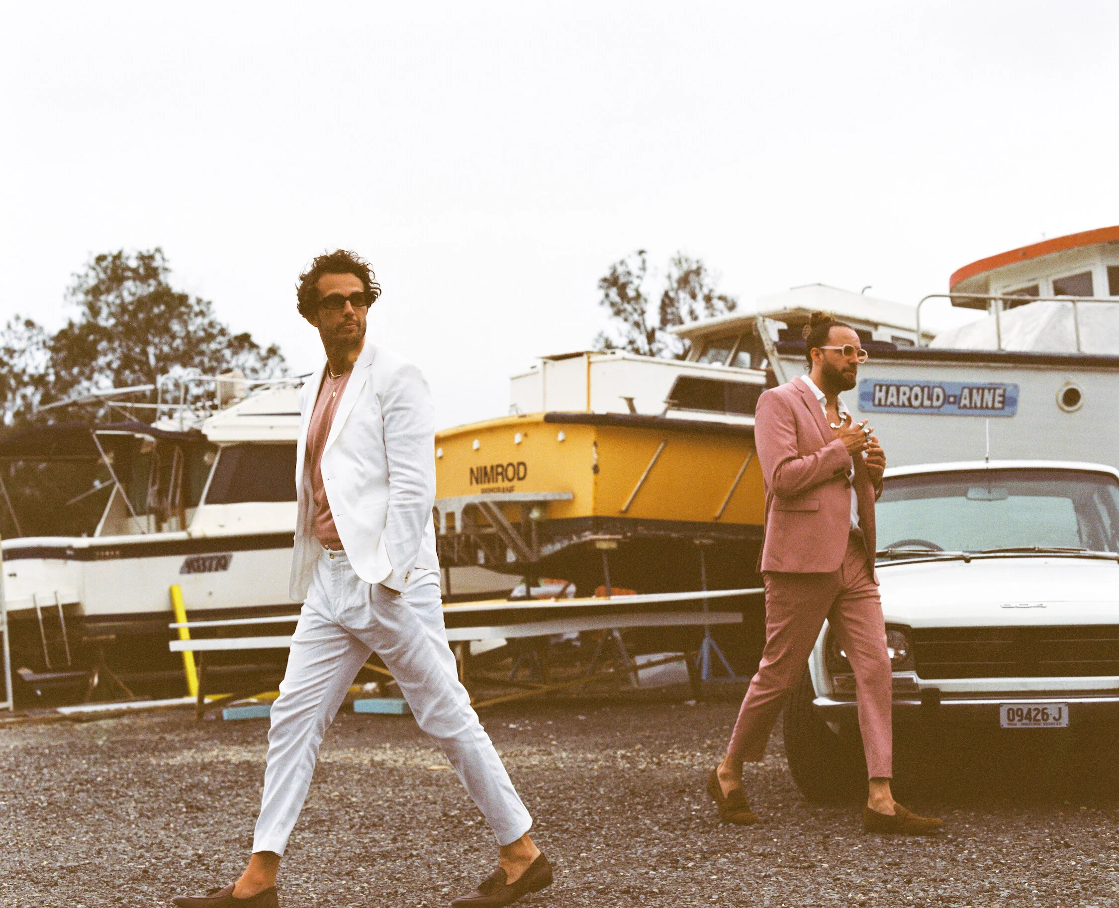 Photo Credit - @Clash.Studios“a perfect anthem” – MXDWN  “feel your heart well” – MUSIC JUNKEE  “Boo Seeka has risen to prominence in recent years and has become a staple of the live circuit” – HAPPY.TV