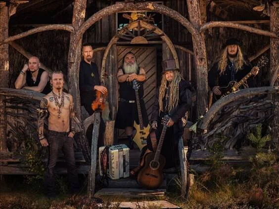 KORPIKLAANI 1.jpg
