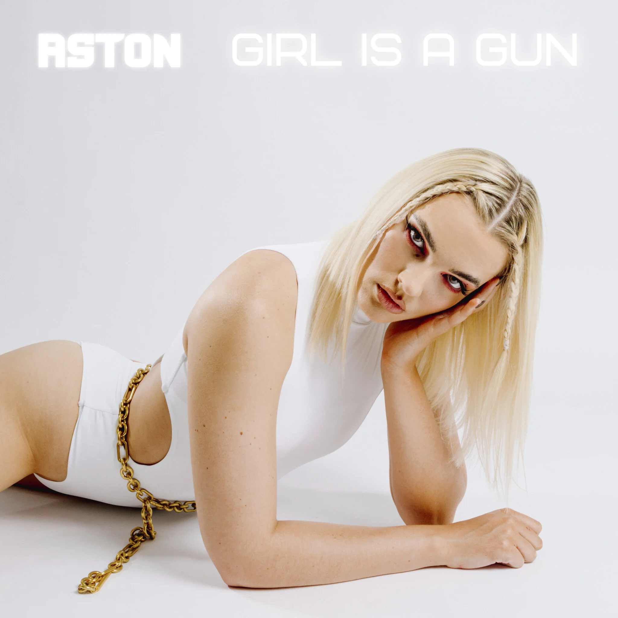 INTRODUCING ASTON AND HER DEBUT SINGLE 'GIRL IS A GUN!
