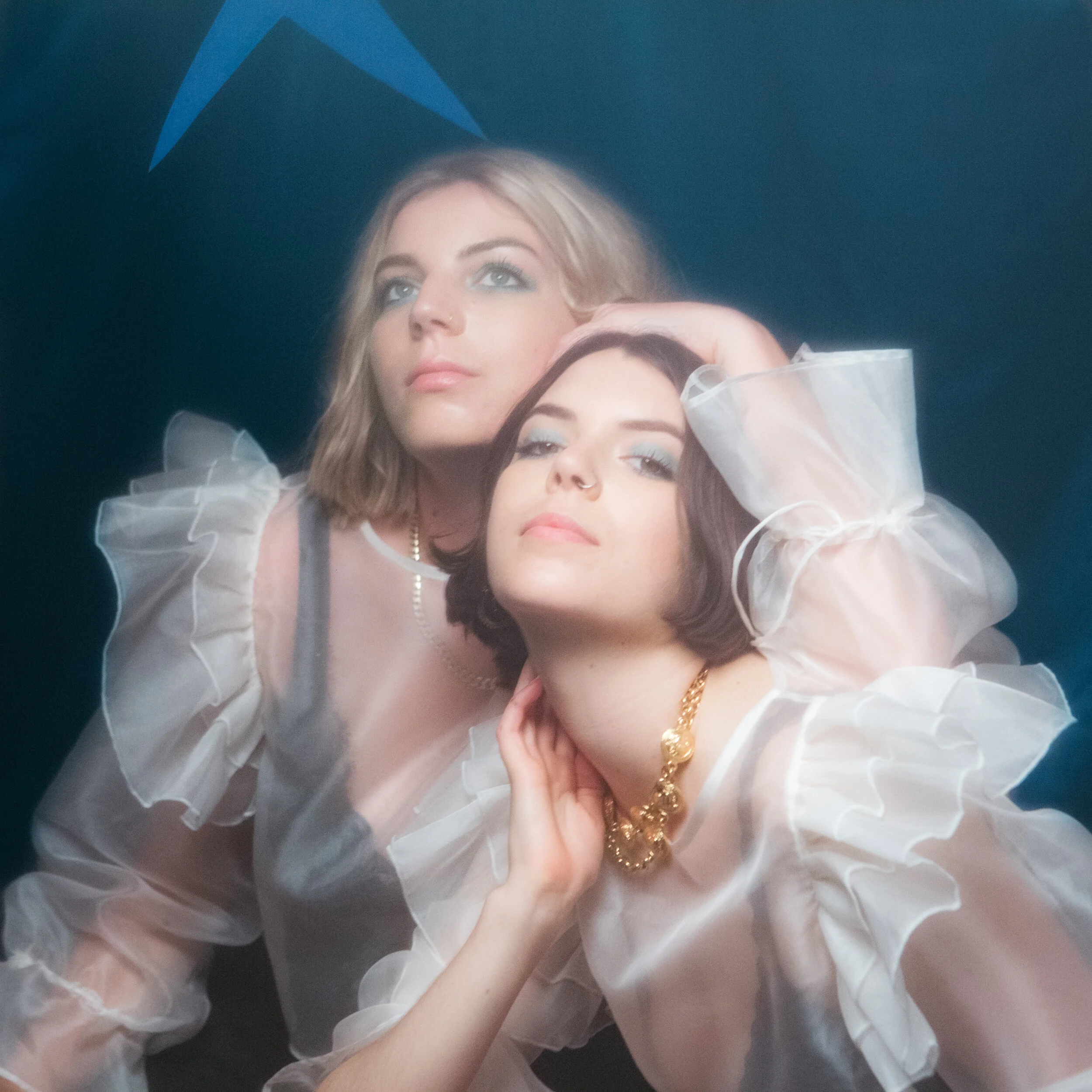 Clews release new single "Want You That Way"