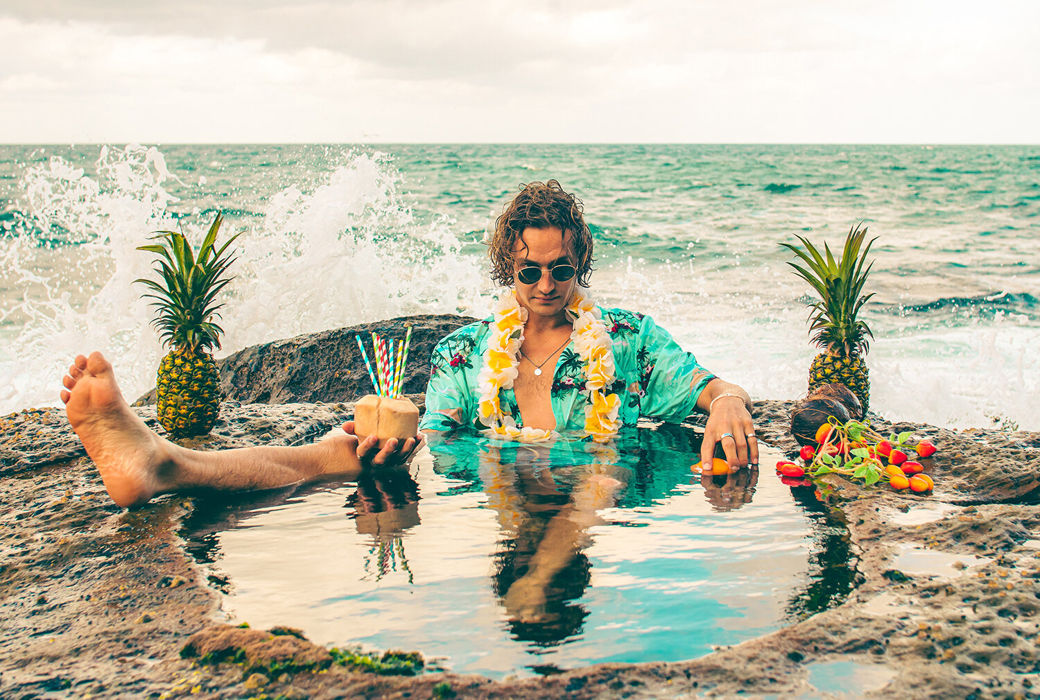 Previous Support for Sam Marks  'Tend To Yourself' Premiered via Triple J (March 22)  "This track makes me wanna go ahhhhh. It fills with great sound - those guitars are great and I love that slight rasp in your voice Sam." 4 / 5 Stars (Claire Moone…