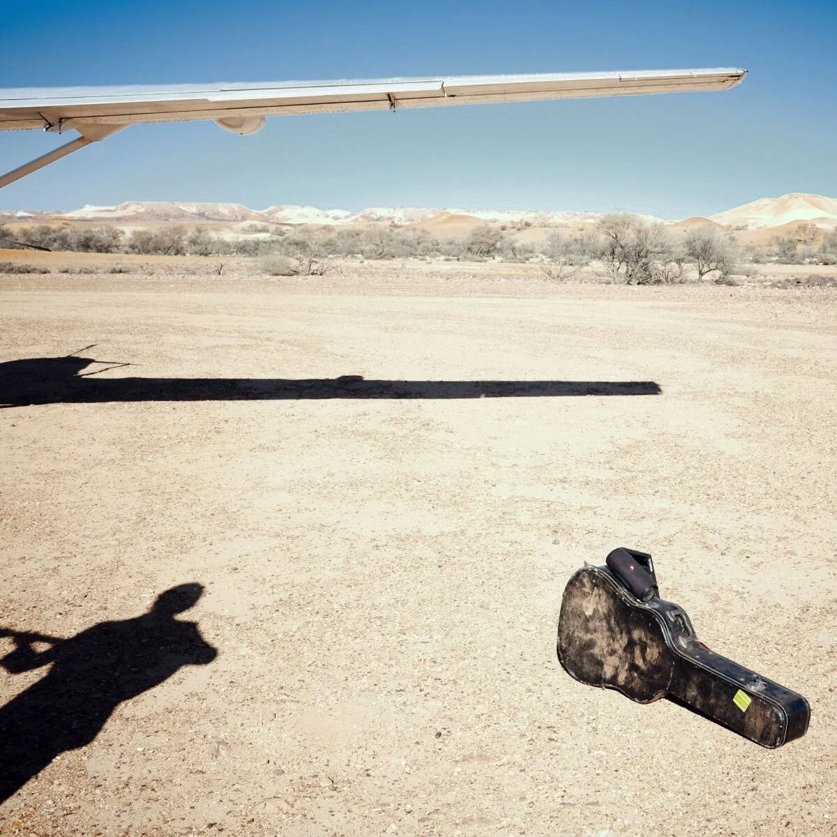 PARCELS HAVE A BLAST IN THEIR LIVE MUSIC VIDEO ‘COMINGBACK’