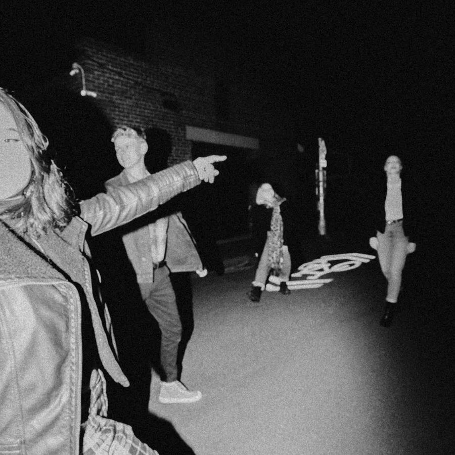 FOLLOW MOANING LISA: WEBSITE | FACEBOOK | INSTAGRAM | TWITTER | YOUTUBE | SPOTIFY | APPLE MUSIC