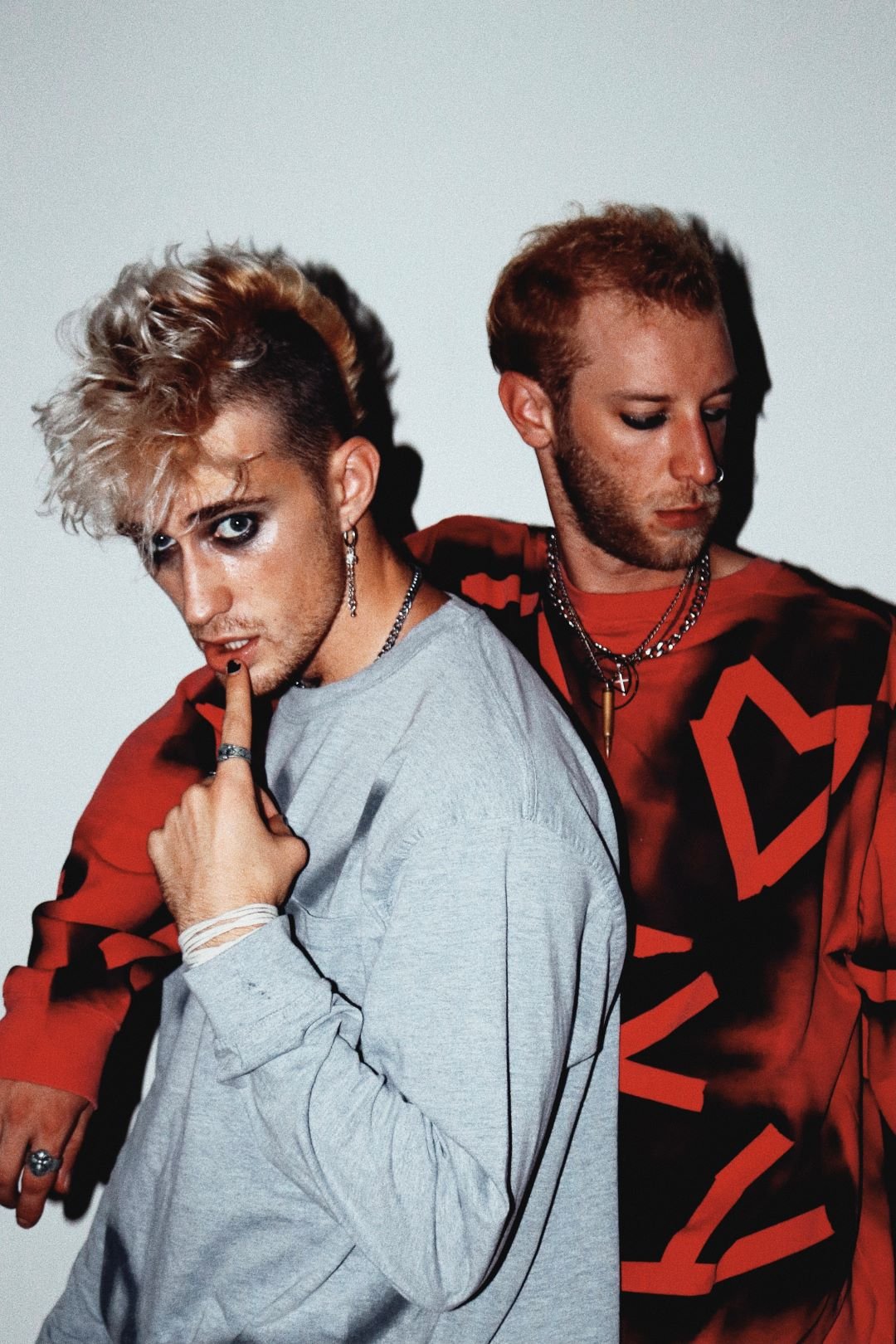 Kisses From TELEVISION SKIES Are Sticky Sweet