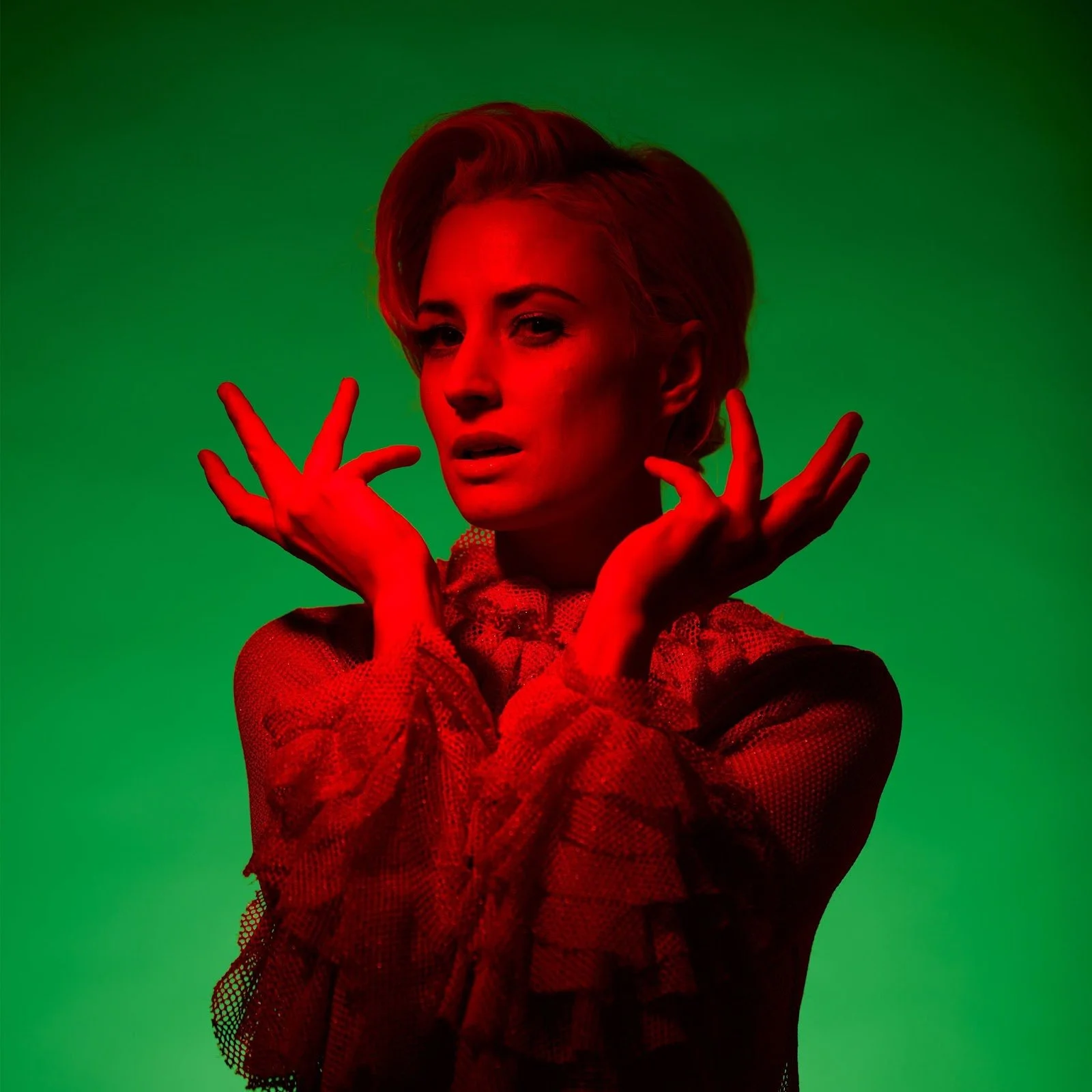 ALT-POP ARTIST ZELLEN RETURNS WITH DOOMSDAY LULLABY ‘DOWN AT THE SHADY’