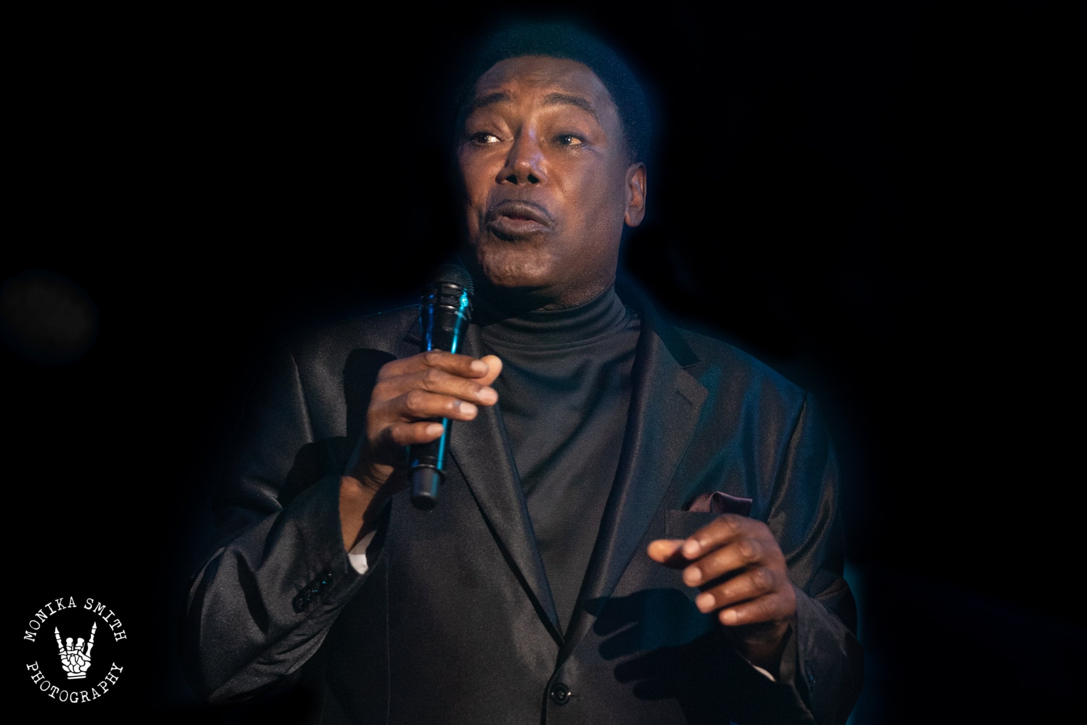 ALL GEORGE BENSON SOCIAL MEDIA USE ONLY NOT FOR PROMOTION-0405.jpg