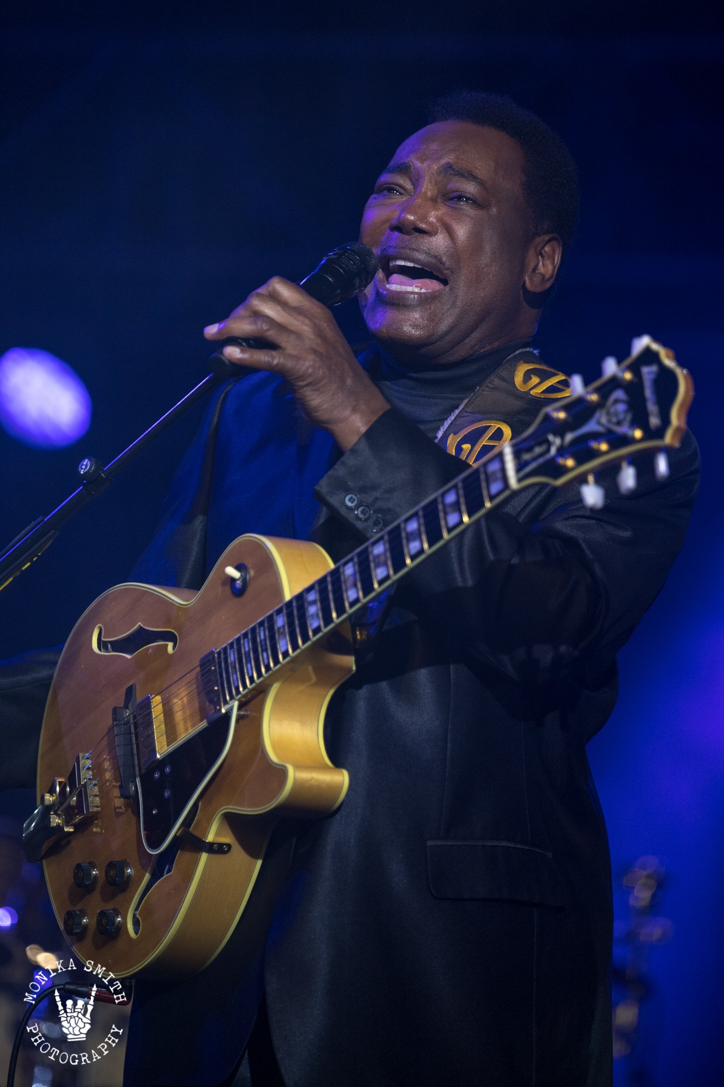 ALL GEORGE BENSON SOCIAL MEDIA USE ONLY NOT FOR PROMOTION-0501.jpg