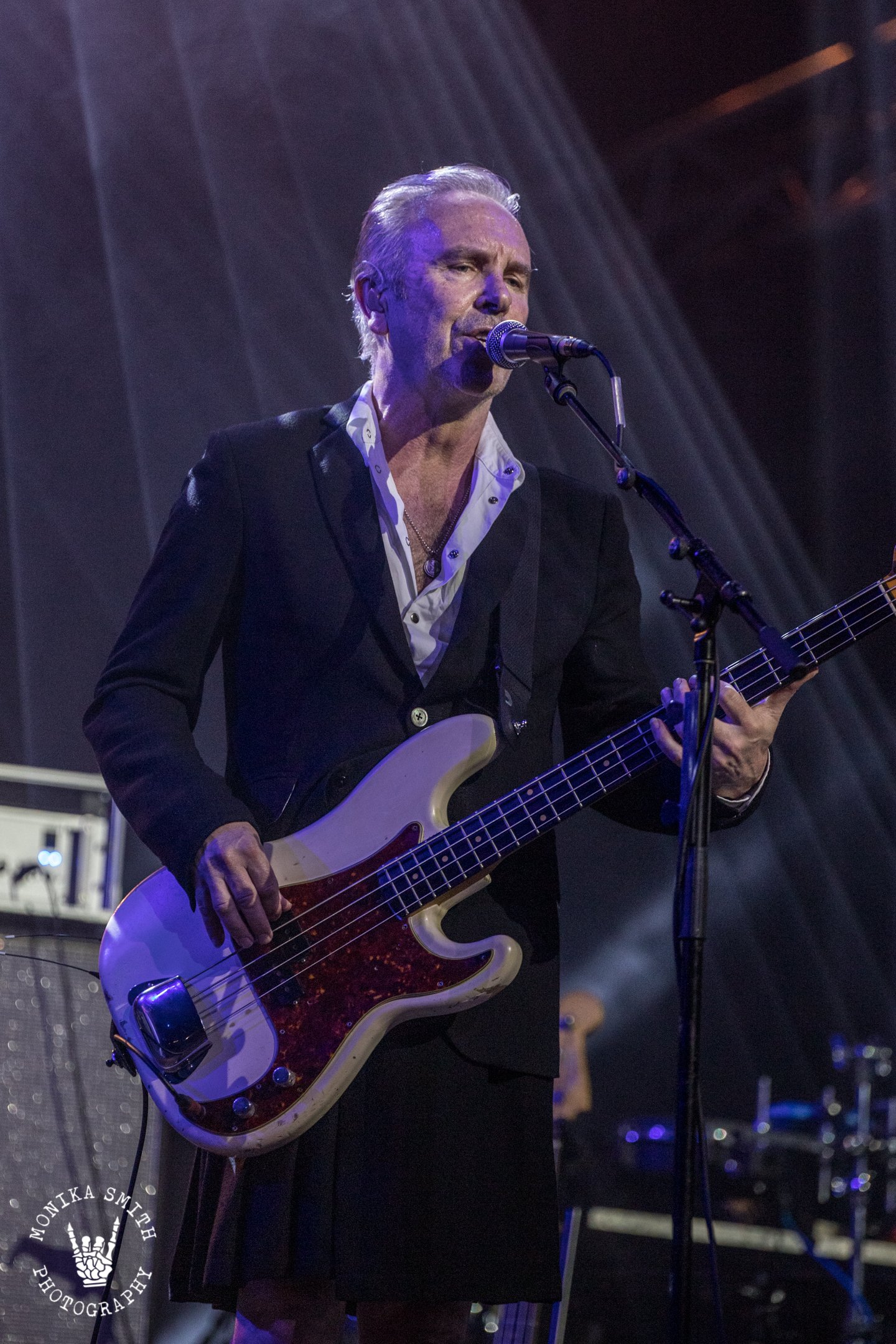 ALLCROWDED HOUSE SOCIAL MEDIA USE ONLY NOT FOR PROMOTION-0744.jpg