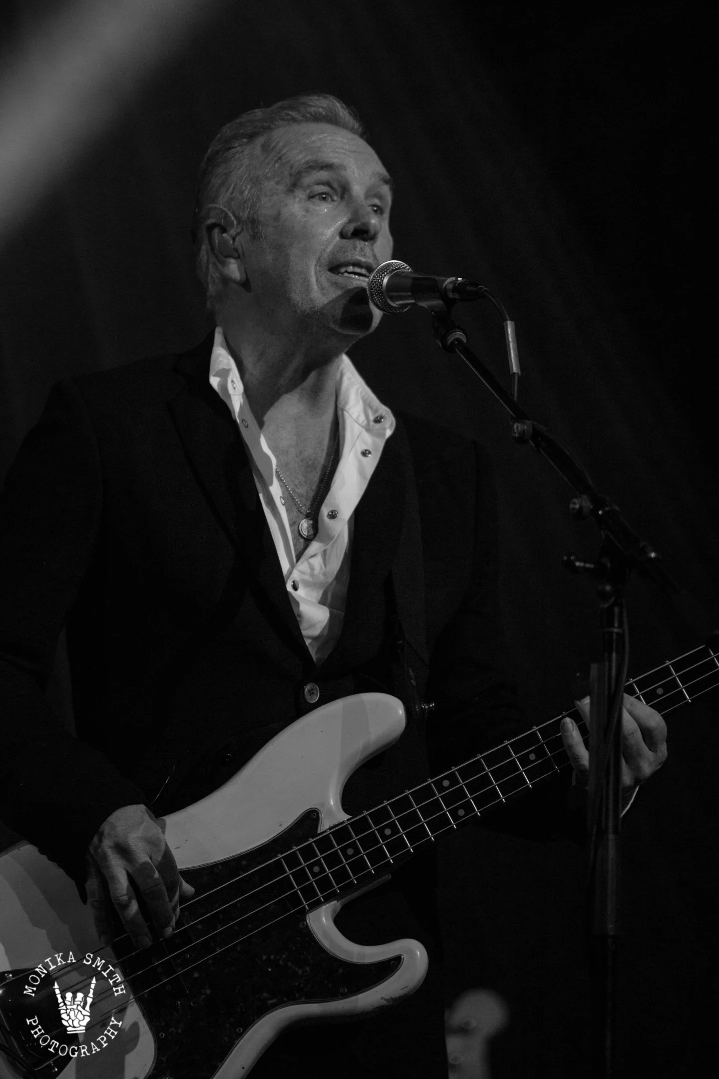 ALLCROWDED HOUSE SOCIAL MEDIA USE ONLY NOT FOR PROMOTION-0747.jpg