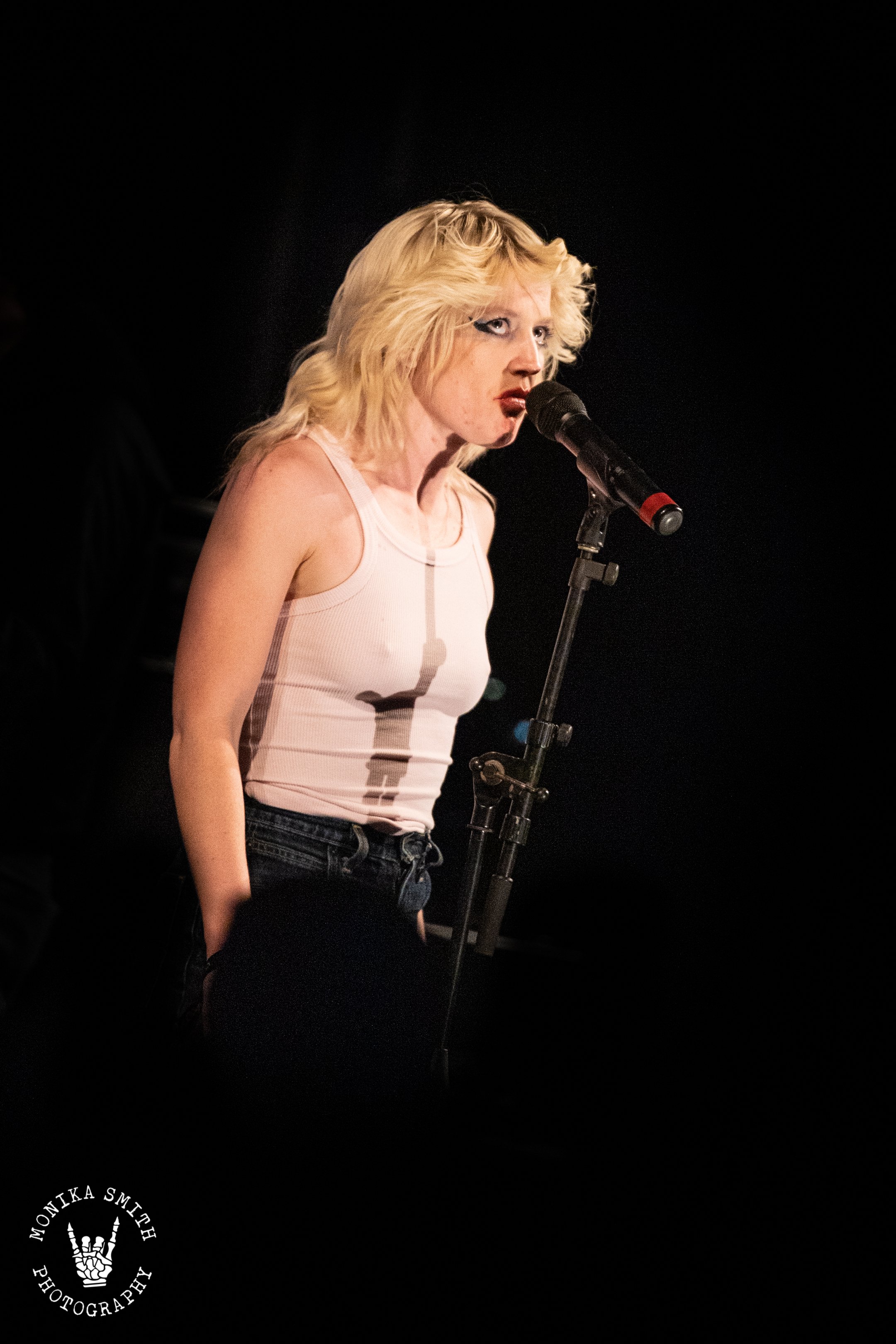 amyl and the sniffers (47 of 70).jpg