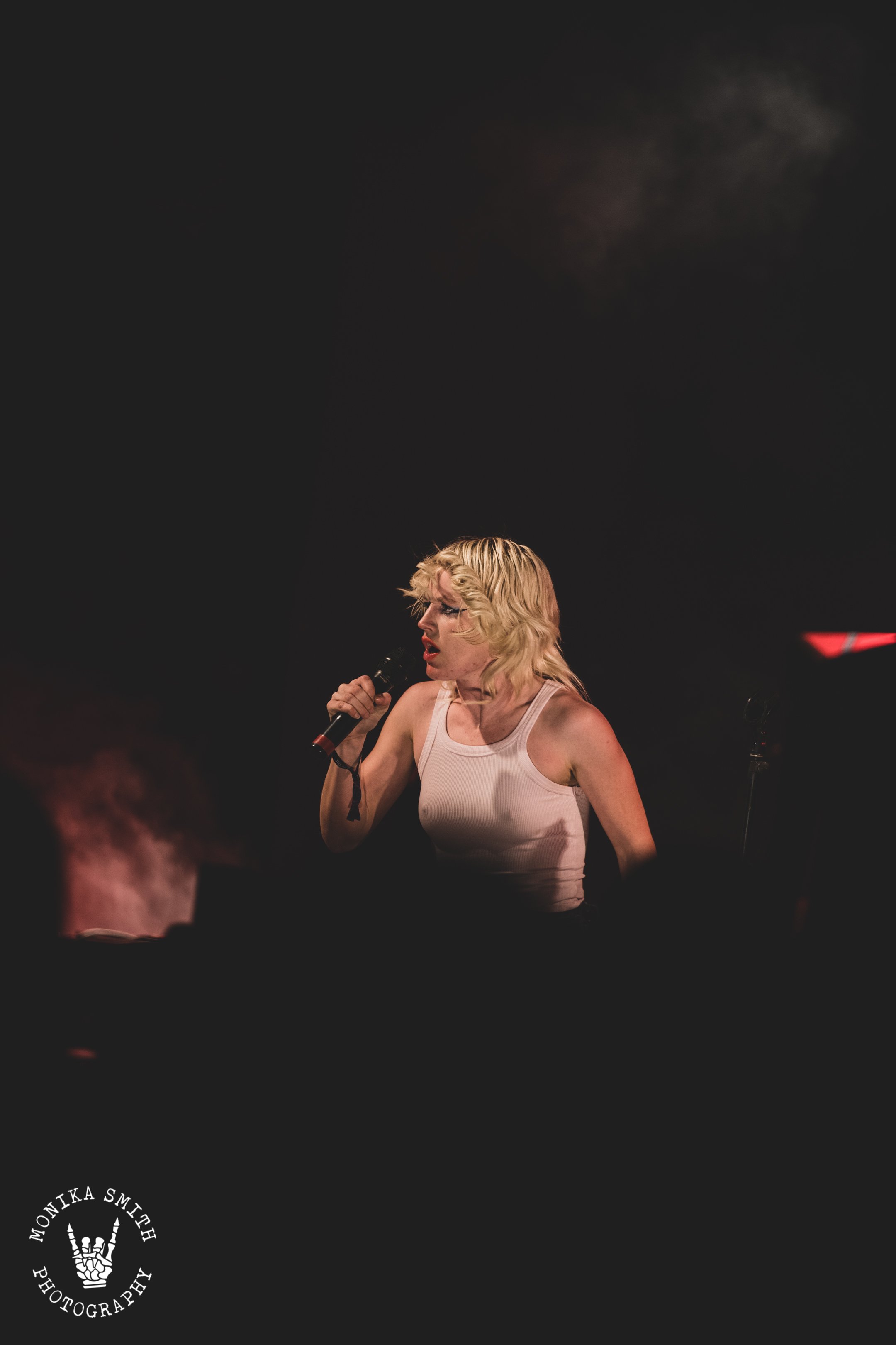 amyl and the sniffers (53 of 70).jpg