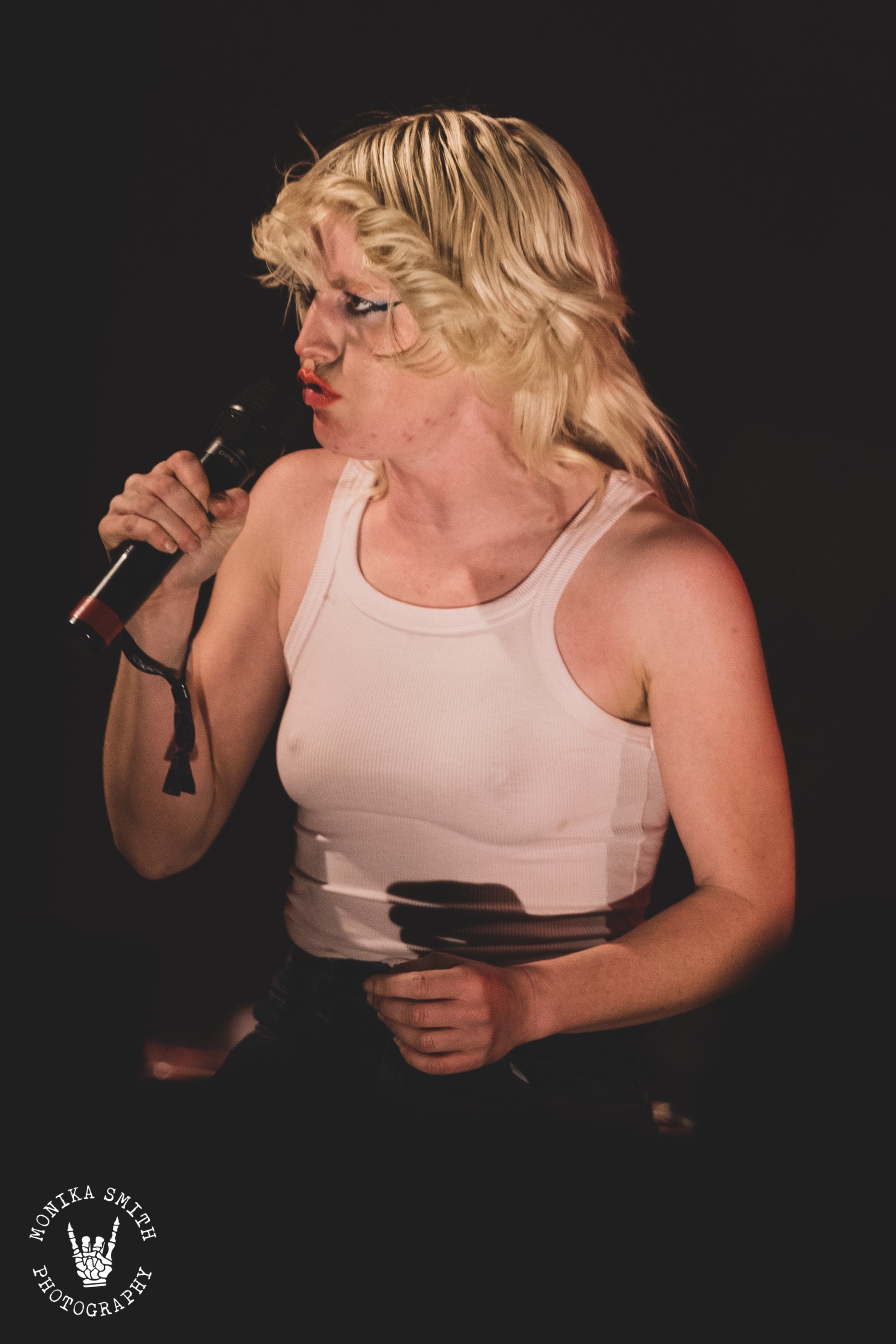 amyl and the sniffers (54 of 70).jpg