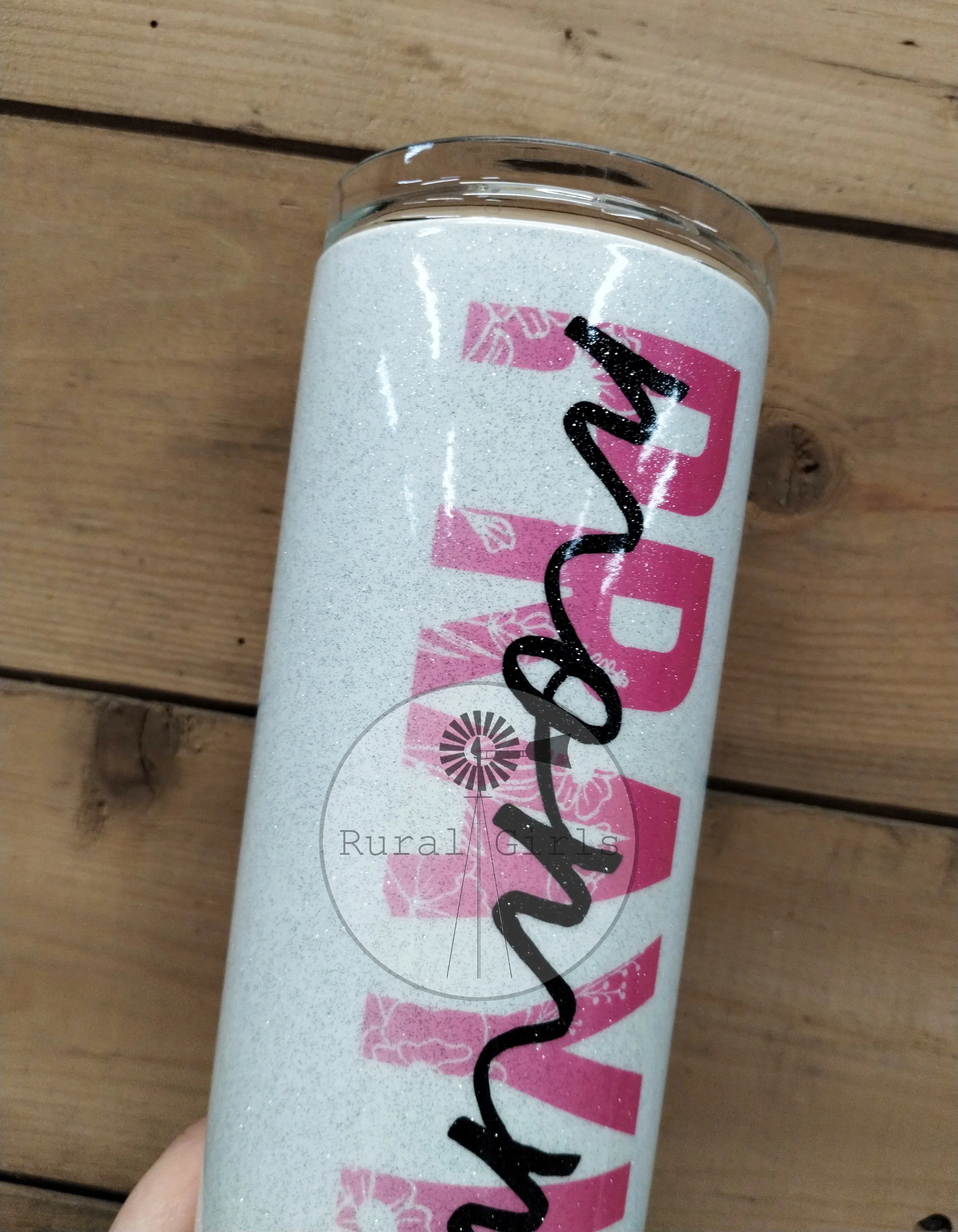 20oz Praying Momma Glitter IMG_20240412_121251760.jpg