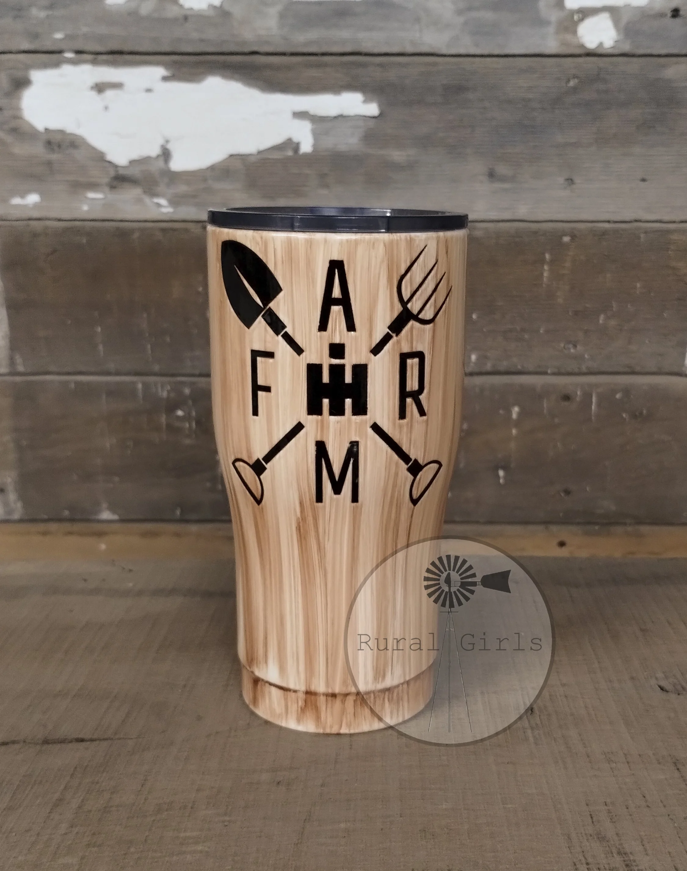 20oz IH Farm woodgrain.jpg