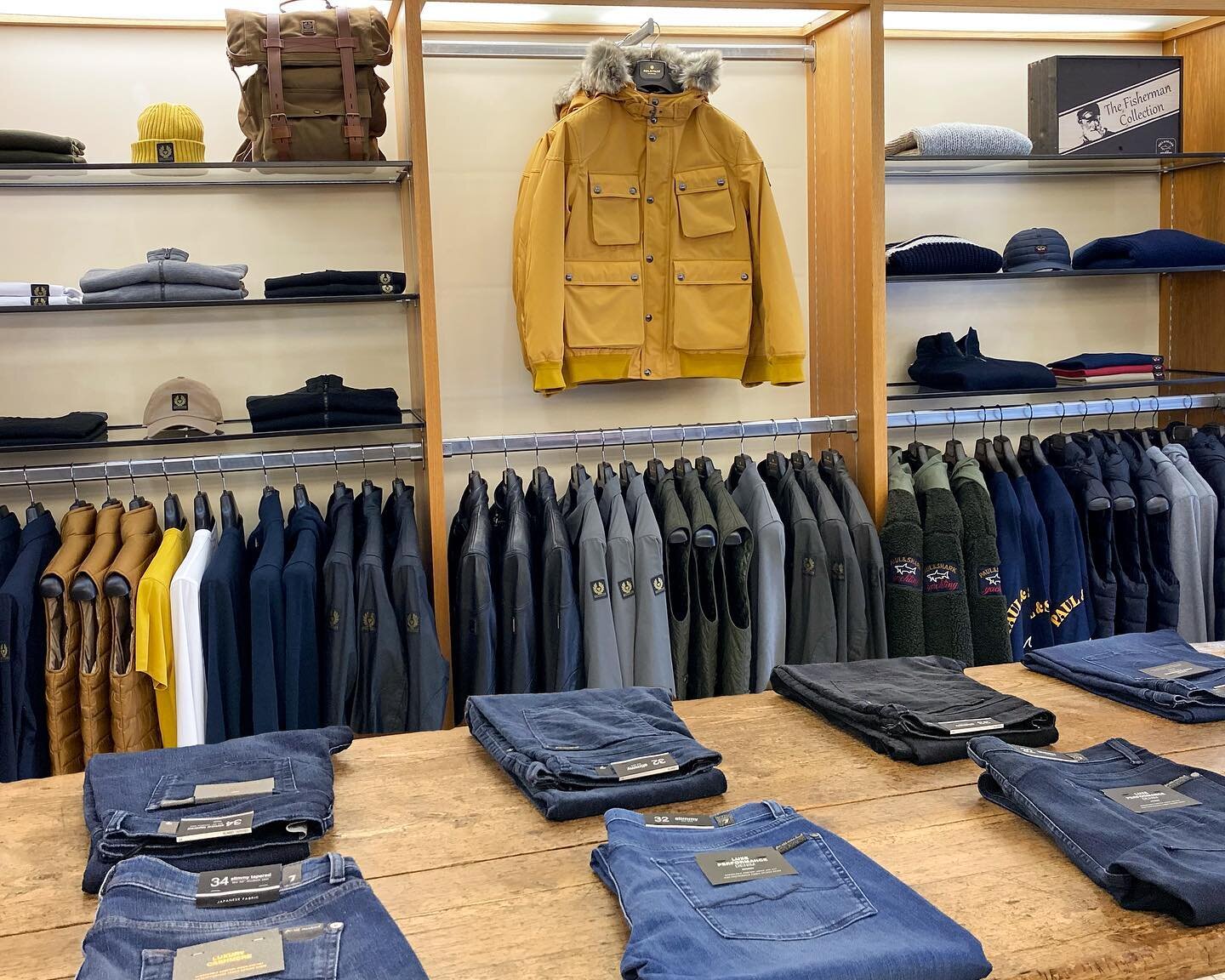 Good morning Saturday! We&rsquo;re open 10am - 5.30pm. 
Everyone keeps saying how great the store looks at the moment. Come and say hi 👋

#tedwilliamsmenswear #mensfashion #suttoncoldfieldbusiness #suttoncoldfieldwedding #autumnwinter2021 #clothings