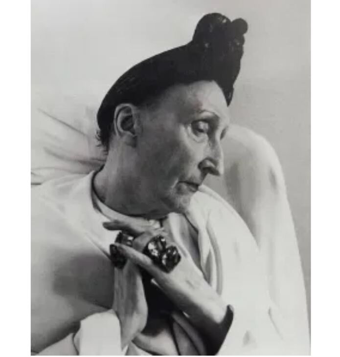 Image of Edith Sitwell wearing multiple rings