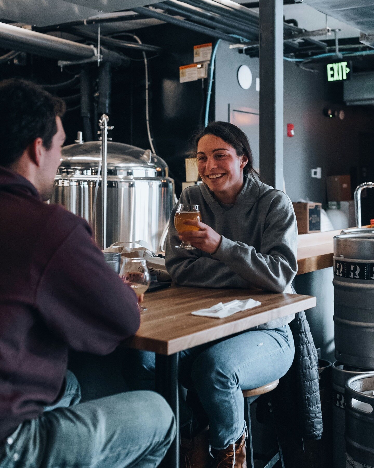 Cheers to the weekend!🍻 We have indoor and outdoor tables, and are doing our best to keep some space for walkins. Come check it out - there could be a very special table for you! 🌞