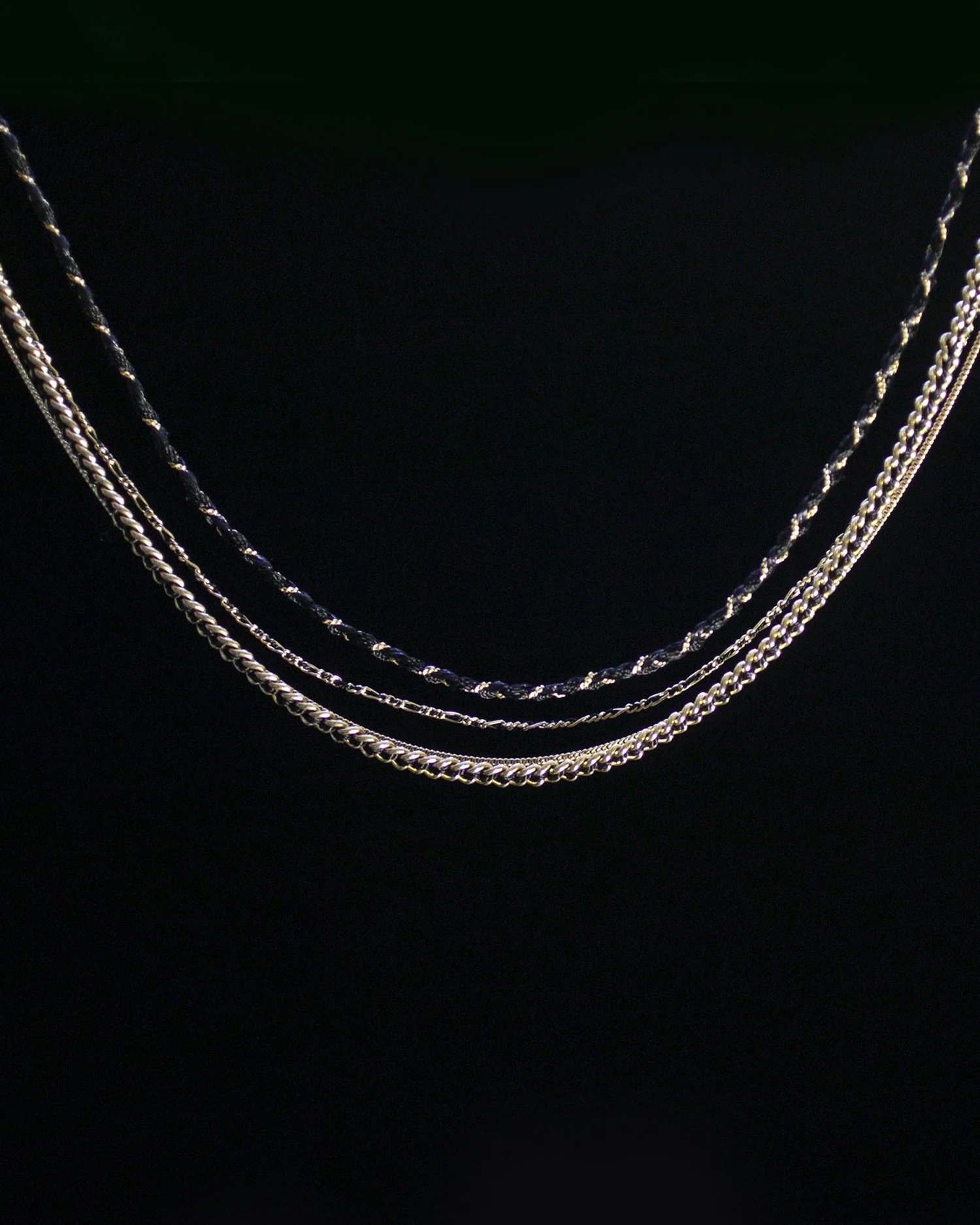 black silk thread ne detail  911T3910.jpg