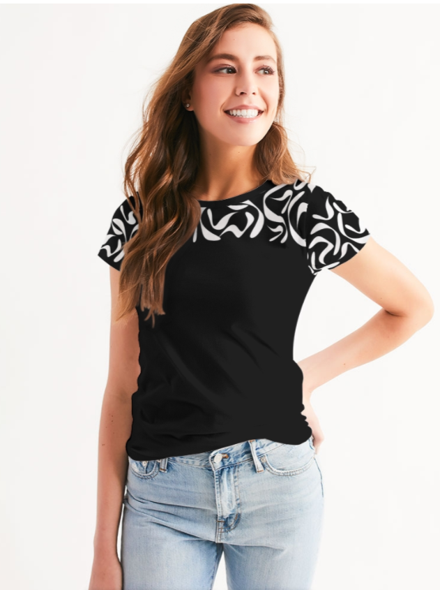 The Black & White Collection Landon Women's Tee 