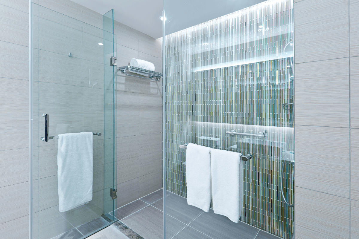 Showertex Pattern Glass Moda Glass Works