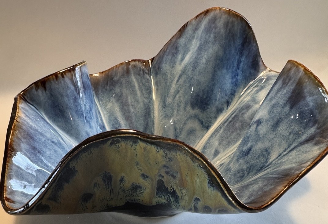 Ruffle Bowl Black and Copper 18 inches