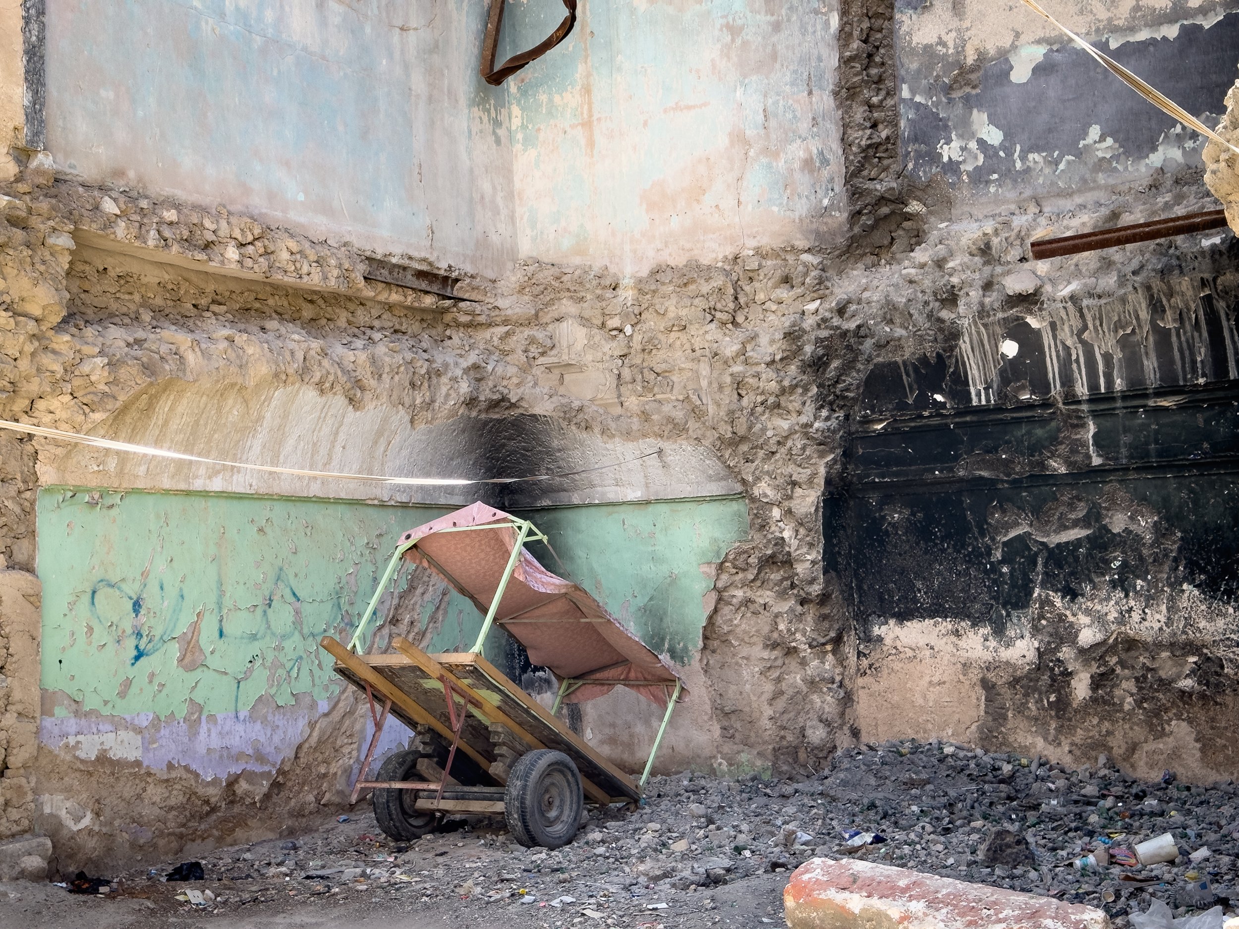 Some of the ruined houses of Old Mosul still show the blackened evident of the fires from the bombs.