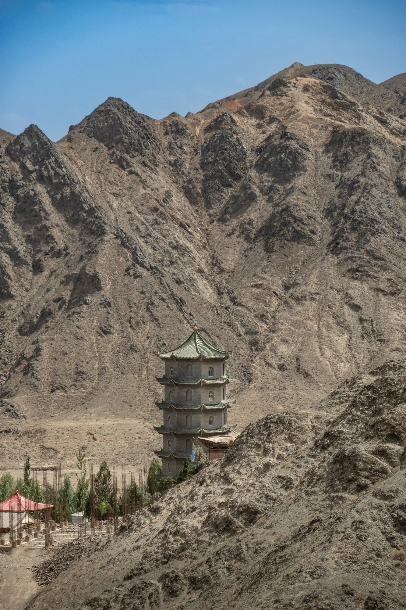 Jiayuguan Hanging Wall