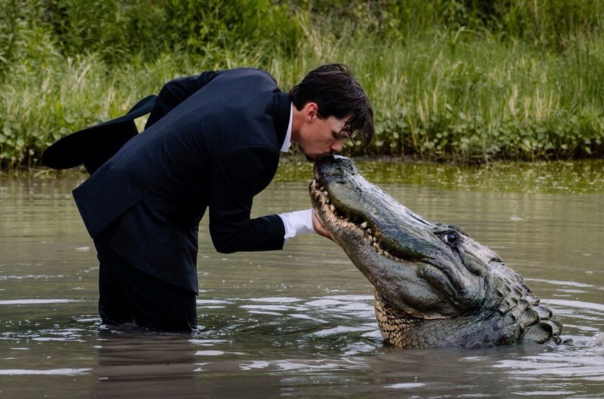 Happy National Alligator Day!!!🐊🥳 and with Eddie Hanhart&rsquo;s birthday also coming up&hellip; we decided to have a special shoot to showcase his connection with the animals he works with every day. Eddie has been around gators since he was aroun