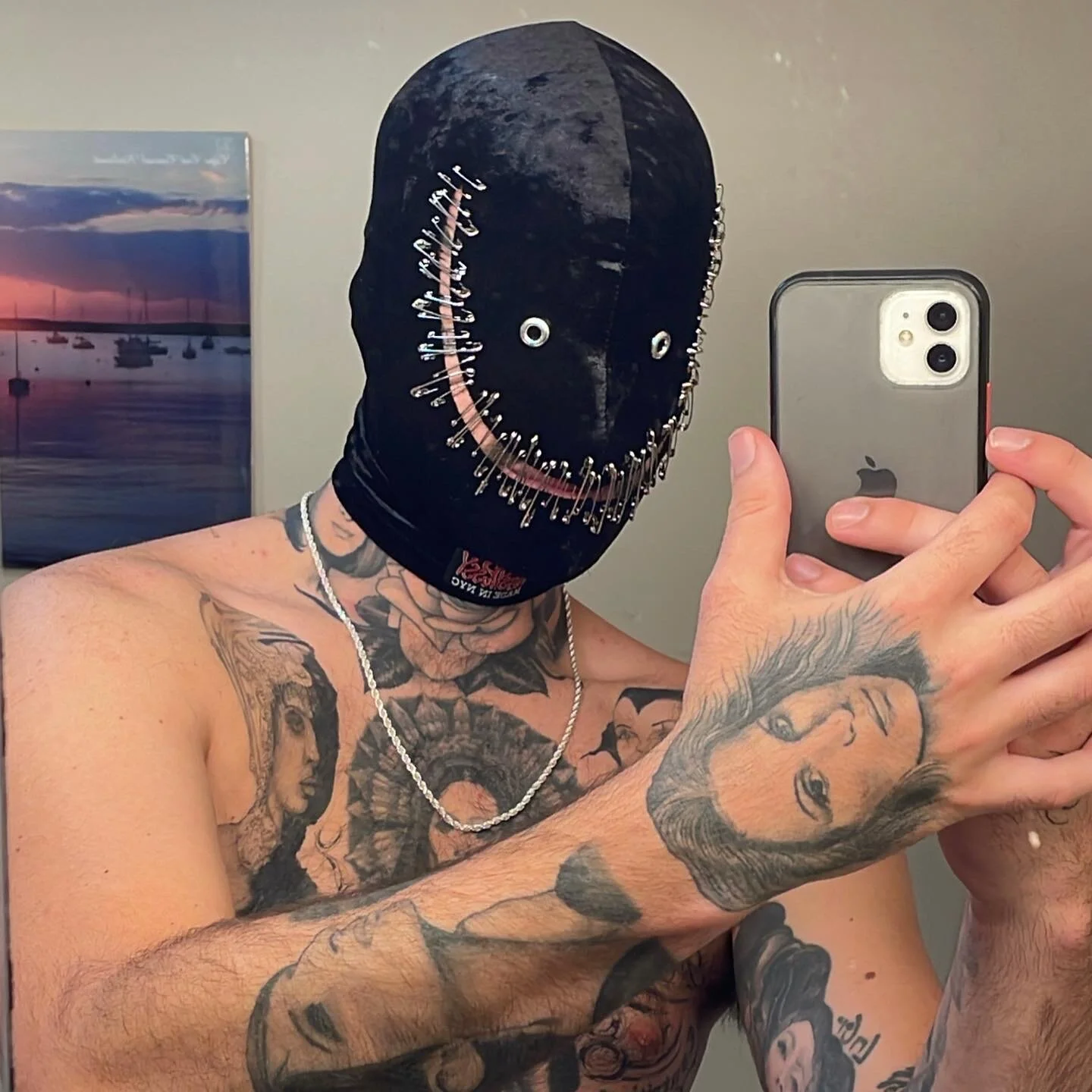 4EC3B9F9-FA30-47BC-A78D-FDC7DFA5888E