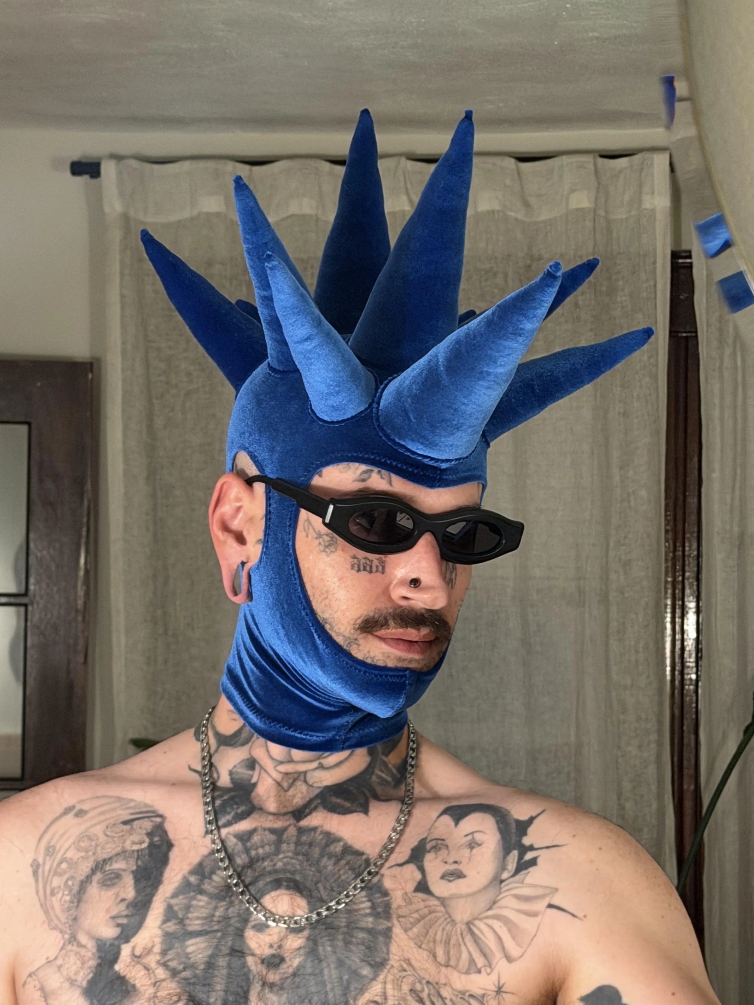 Blur Velour spike hood