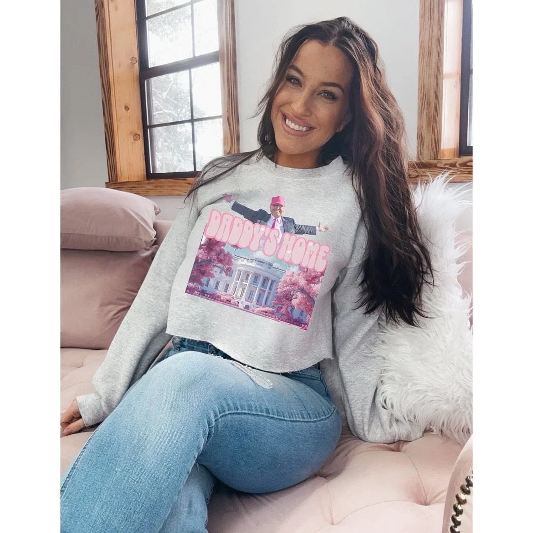 We will not forget our country, our constitution and our GOD 🫶🏼🇺🇸

Grab this version of the Daddy's Home design by clicking the link in my bio!