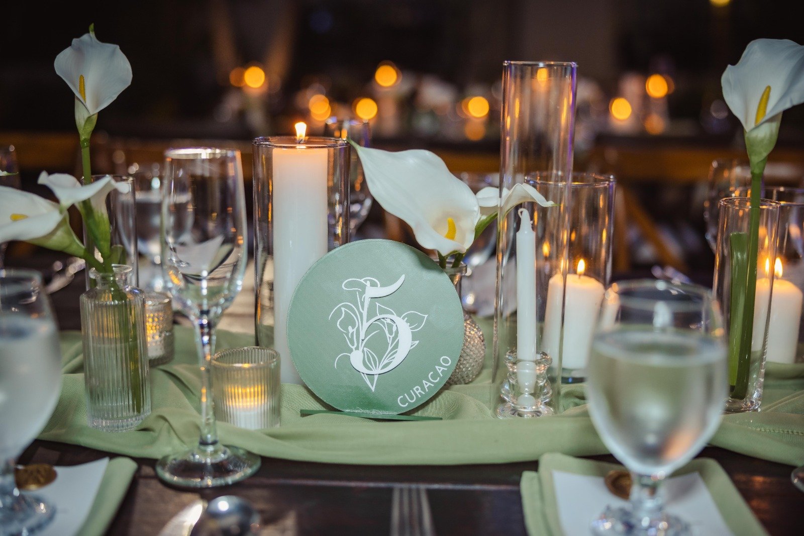 Luxury table setting elegant Jamaica