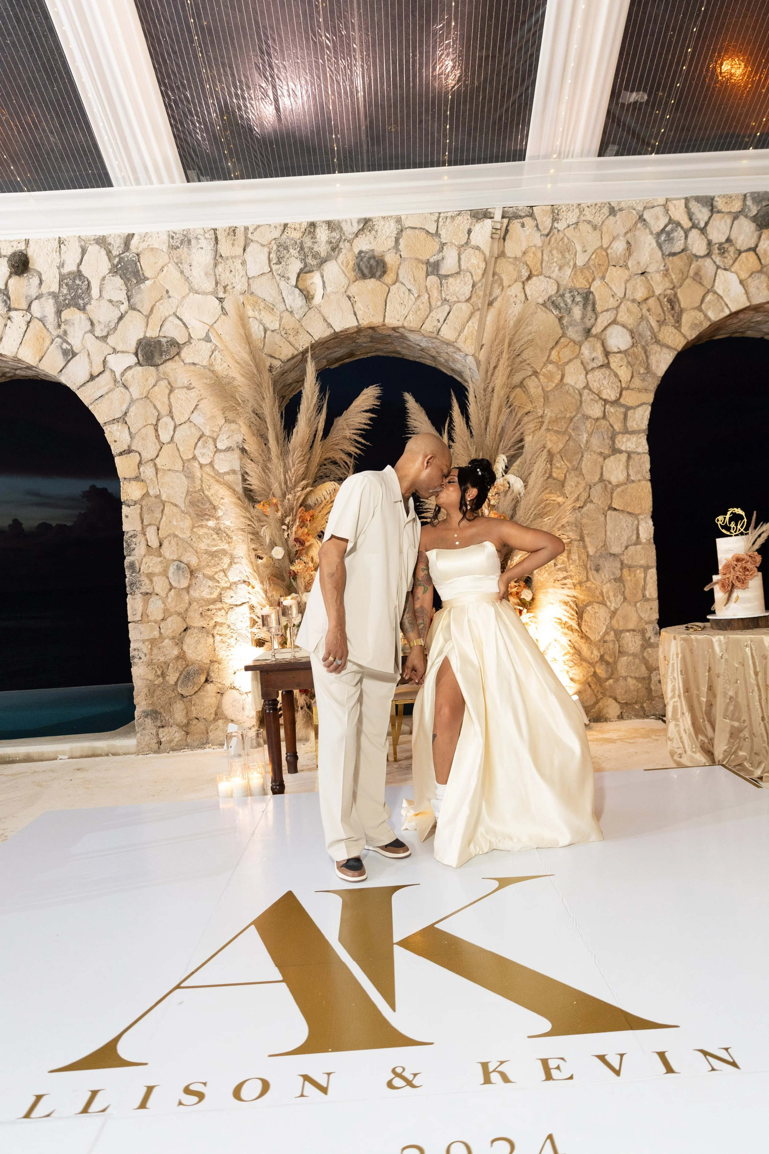 Allison & Kevin-5867 (1).jpg