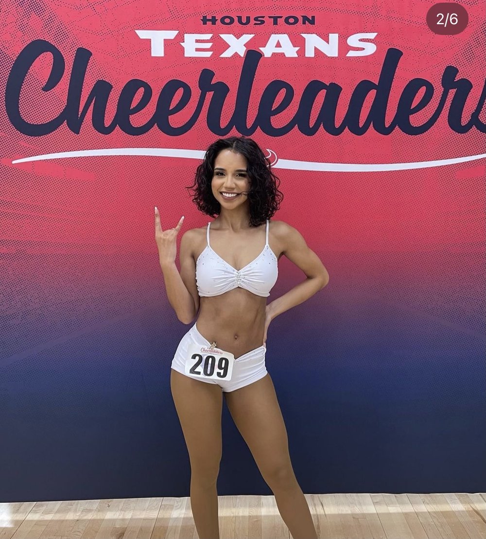 Texans cheerleaders, pro dance audition outfits, pro dance audition attire, college dance audition tops .jpg