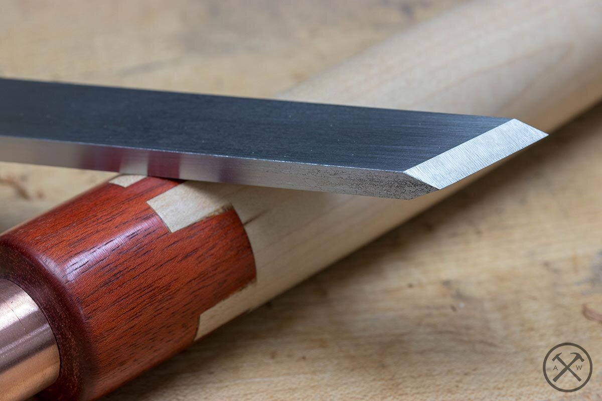 The Skew Chisel: The Complete Overview for Woodcarvers