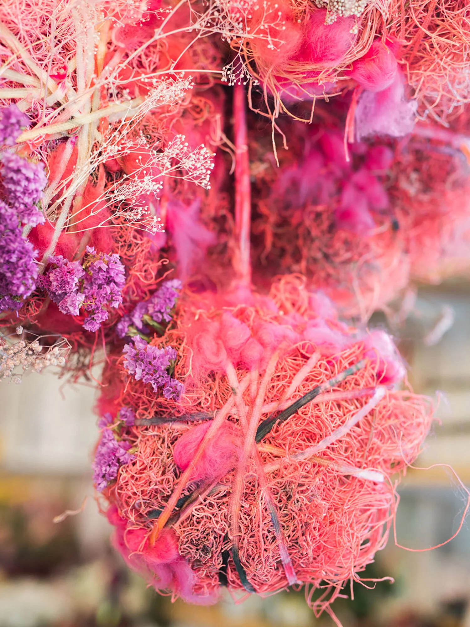 AshleyRenuart_NativePoppy_DriedFloral_Retail_Installation-3.jpg
