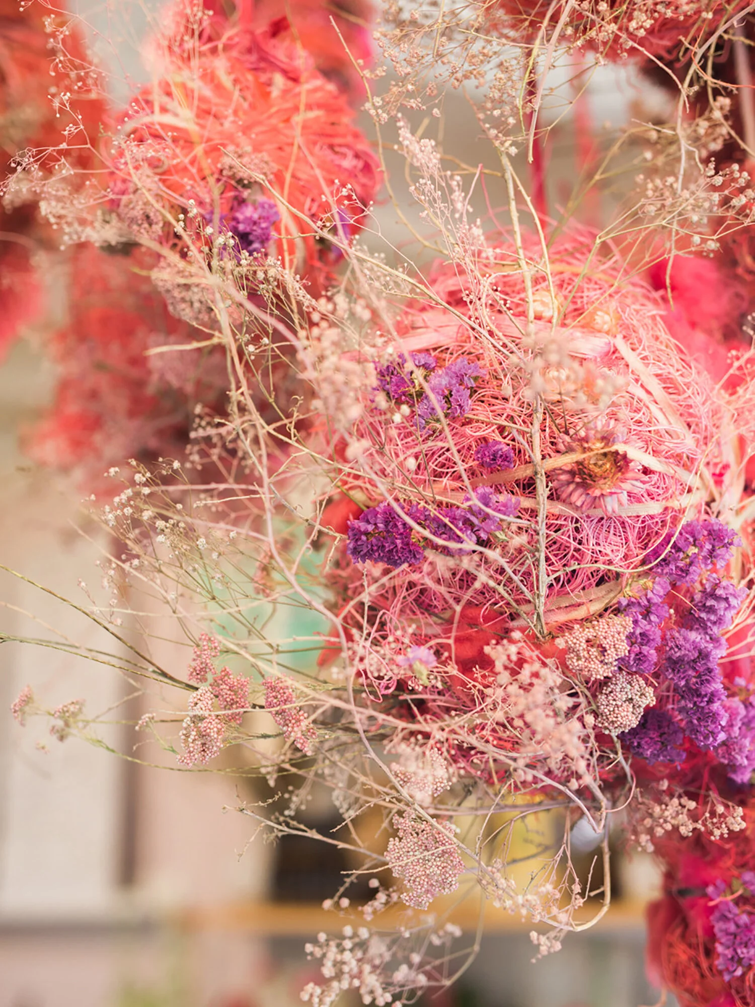 AshleyRenuart_NativePoppy_DriedFloral_Retail_Installation-2.jpg