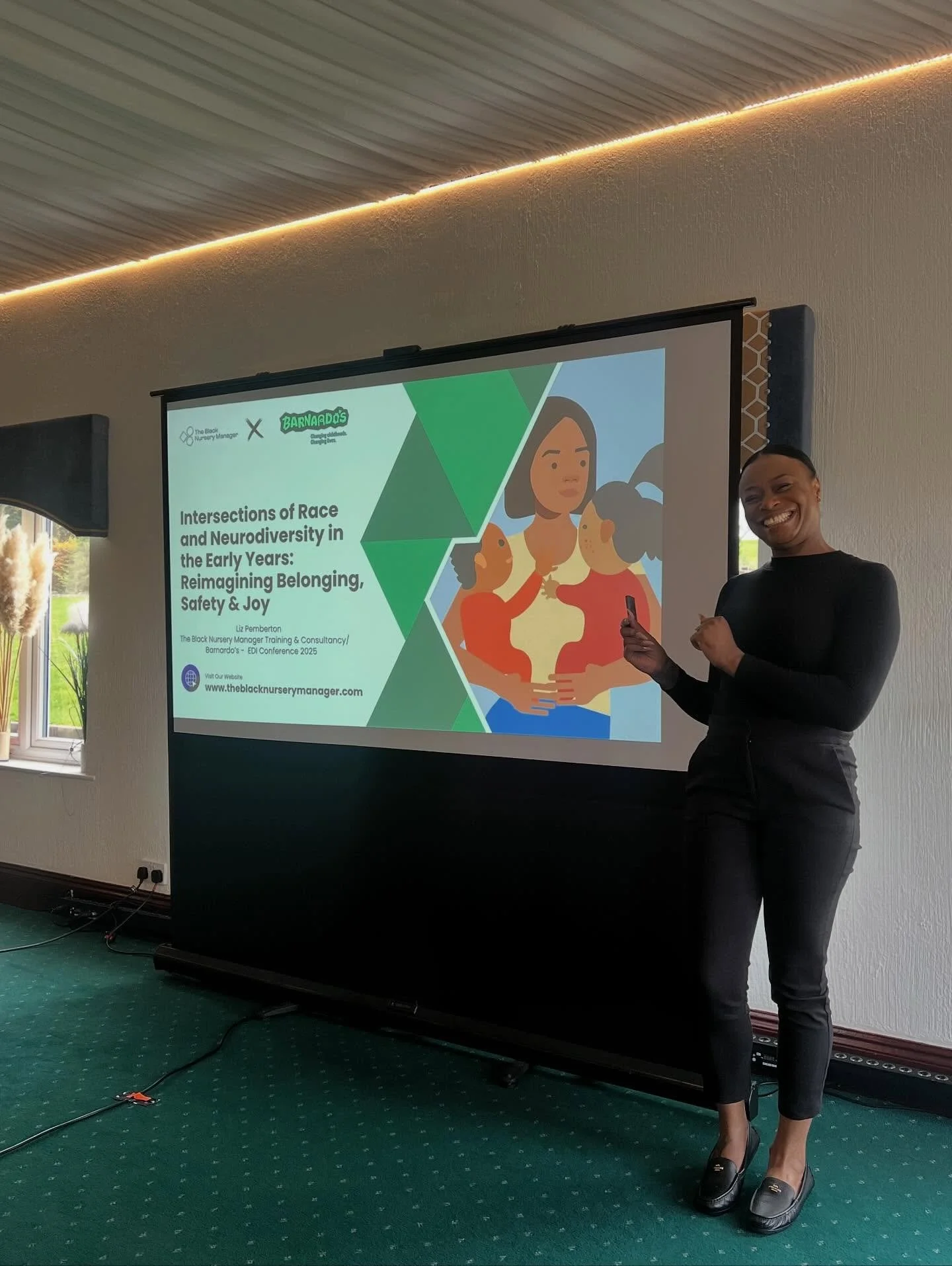 Back outside again today for the @barnardos_uk Midlands South EDI Conference delivering the Keynote 👩🏾&zwj;🏫

It was a brilliant room of practitioners across a range of children, young people and family services and I got to share some of my insig
