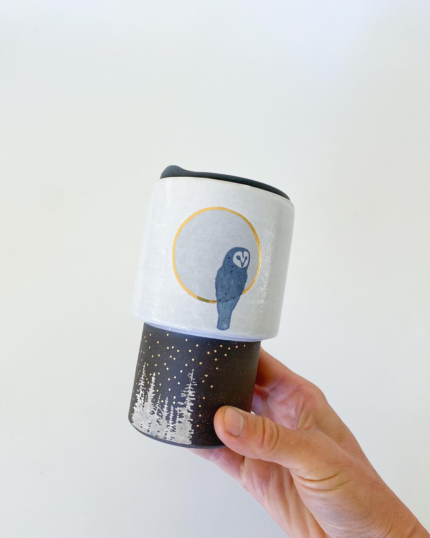 Member and ceramic artist Brooke Knippa of @apcuriosities will have some travel mugs, tea towels, and jewelry available at this year&rsquo;s holiday show! Featured here is the Barn Owl Travel Mug, Sunset Fringe Earrings, and Cardinal Tea Towel. 
.
.
