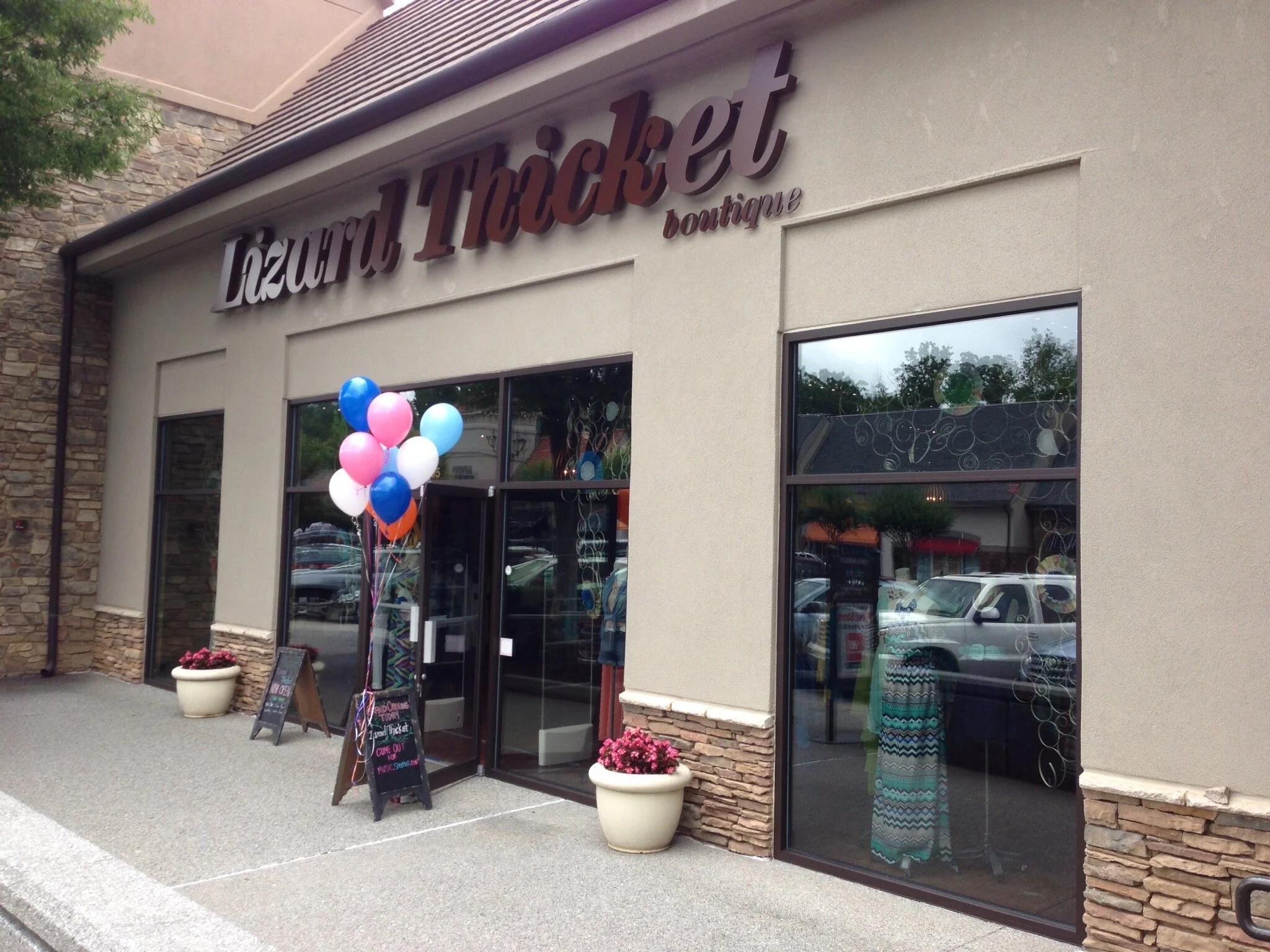 Lizard Thicket storefront.jpeg